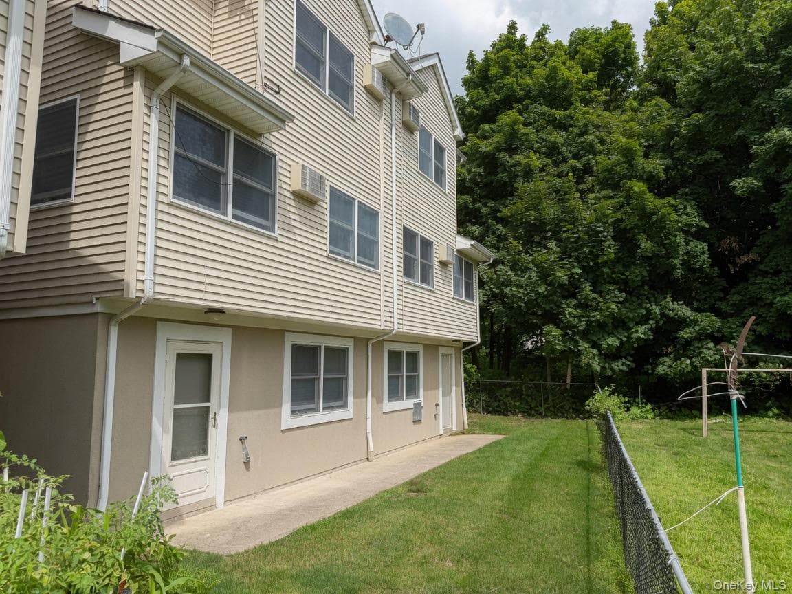 3 Prospect Gardens Unit: 3 thumbnail 3