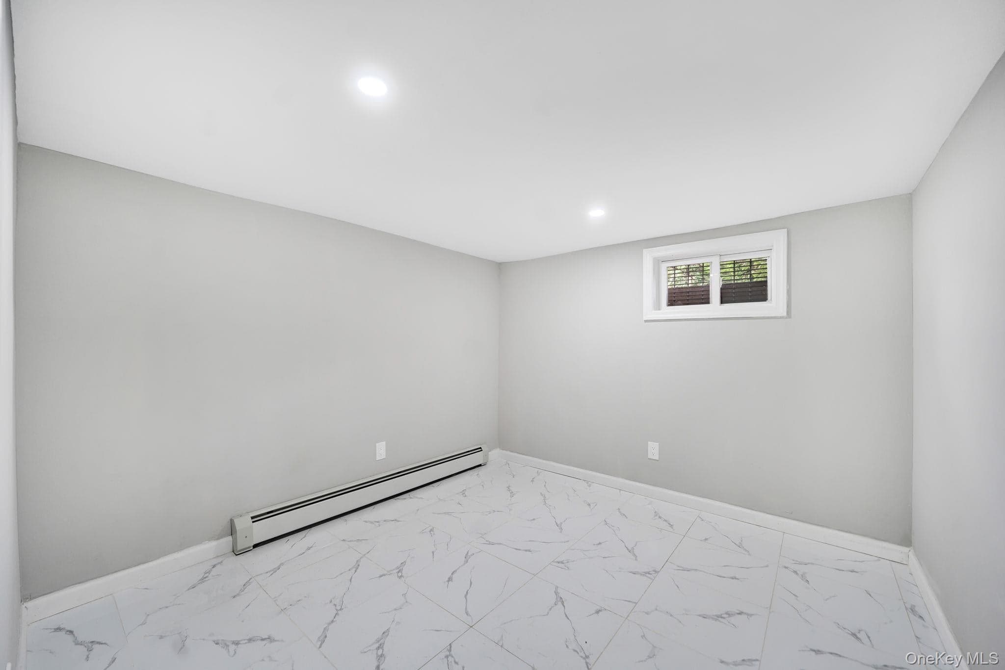 21933 Edgewood Avenue thumbnail 20