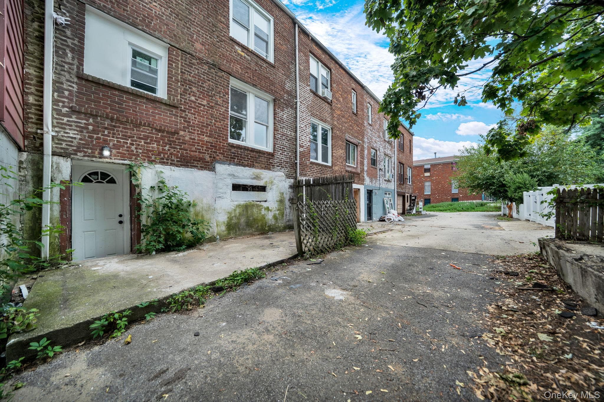 21933 Edgewood Avenue thumbnail 23