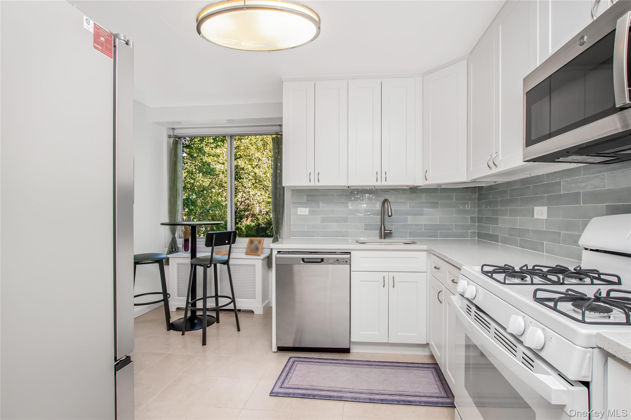 3333 Henry Hudson Parkway Unit: 2R thumbnail 4