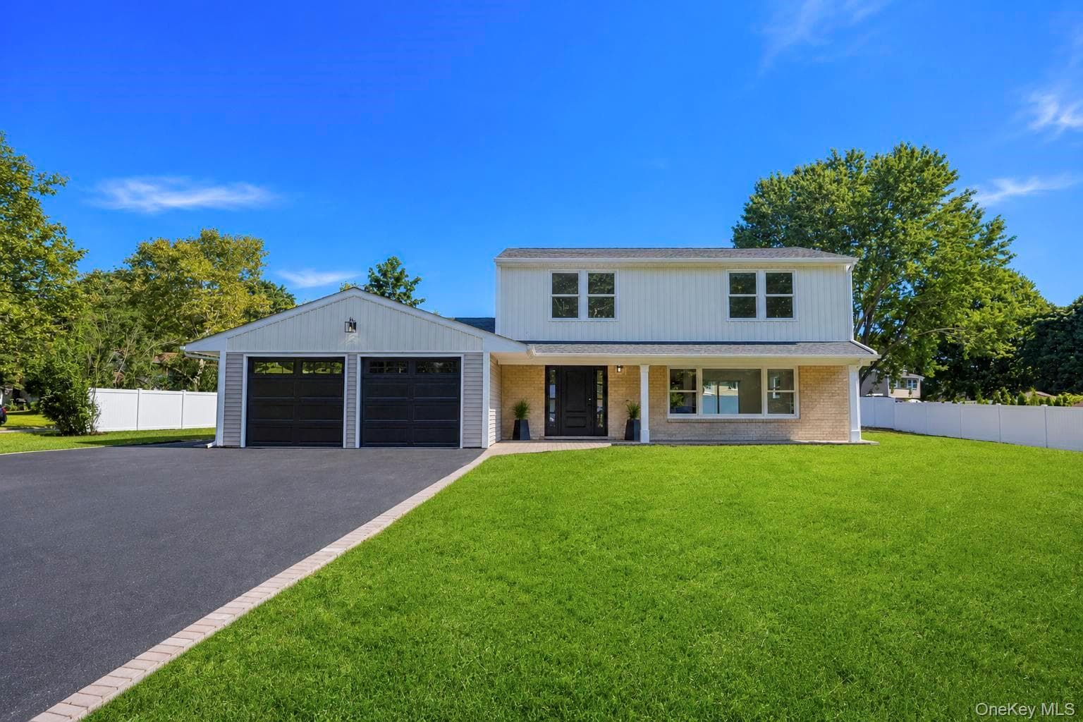 25 Crater Lake Drive, Coram