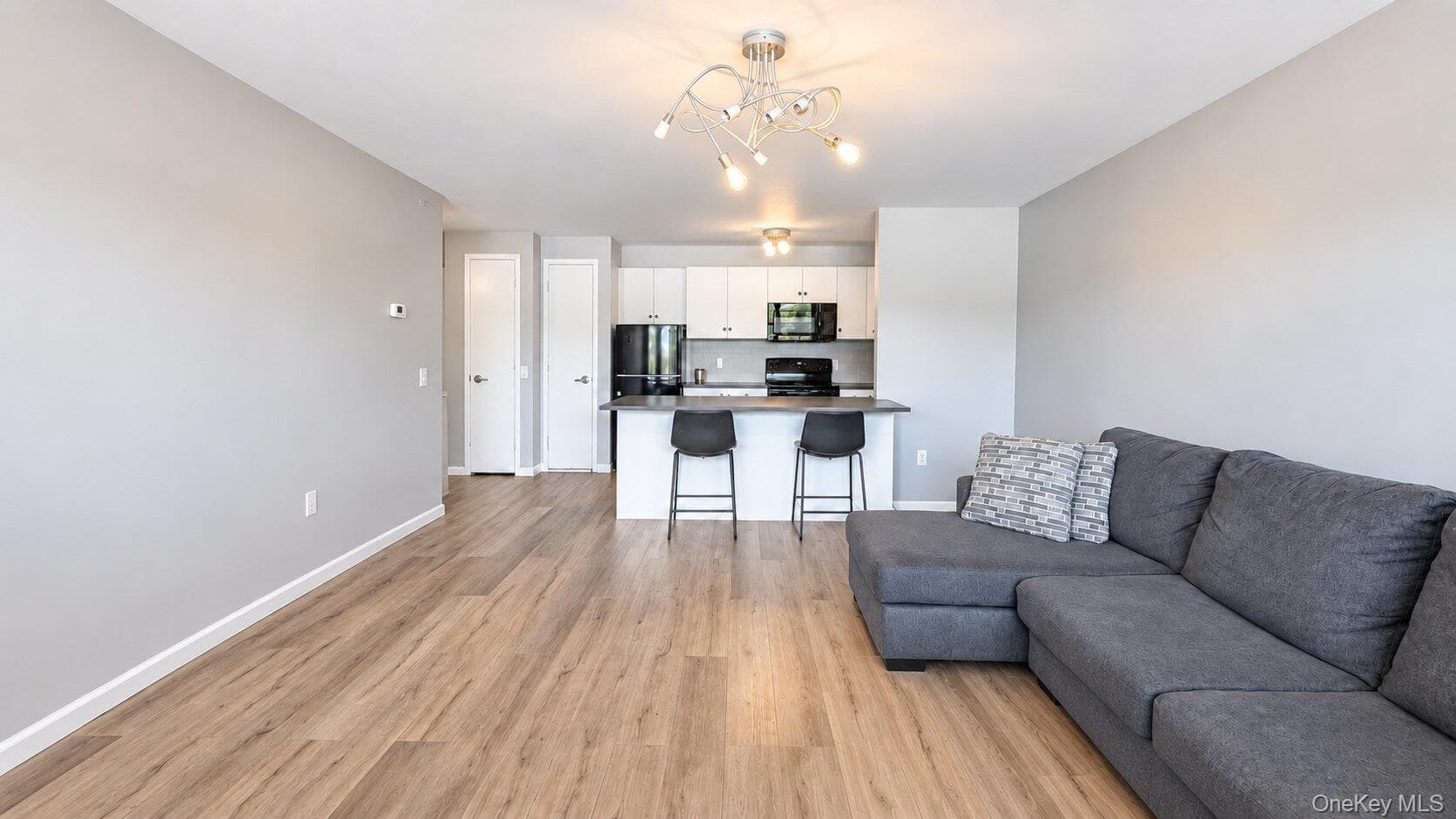 260 Beach 81st Street Unit: 2P thumbnail 2