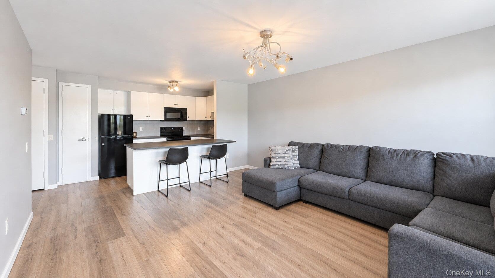 260 Beach 81st Street Unit: 2P thumbnail 3