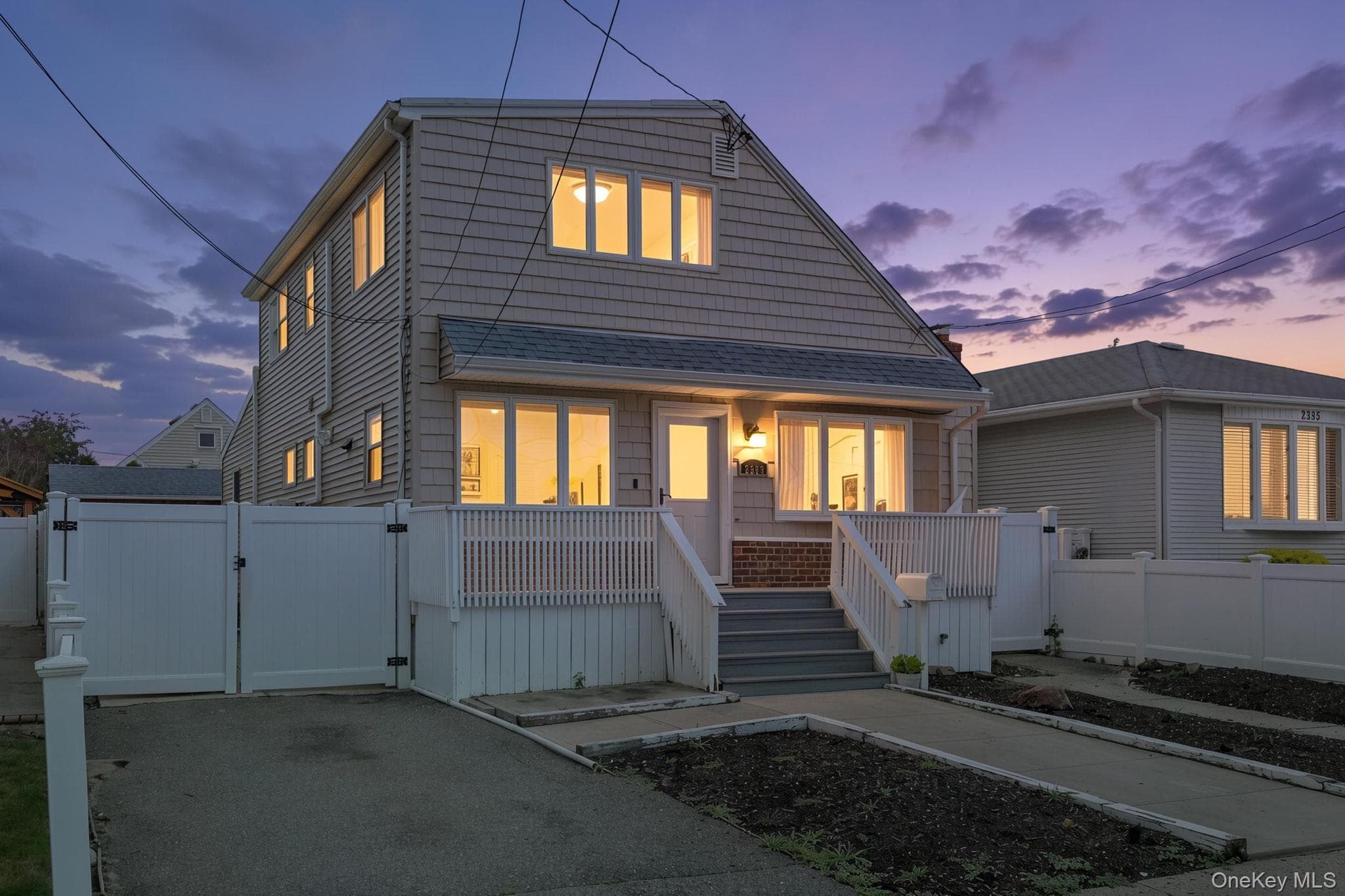 2383 Riverside Drive thumbnail 5