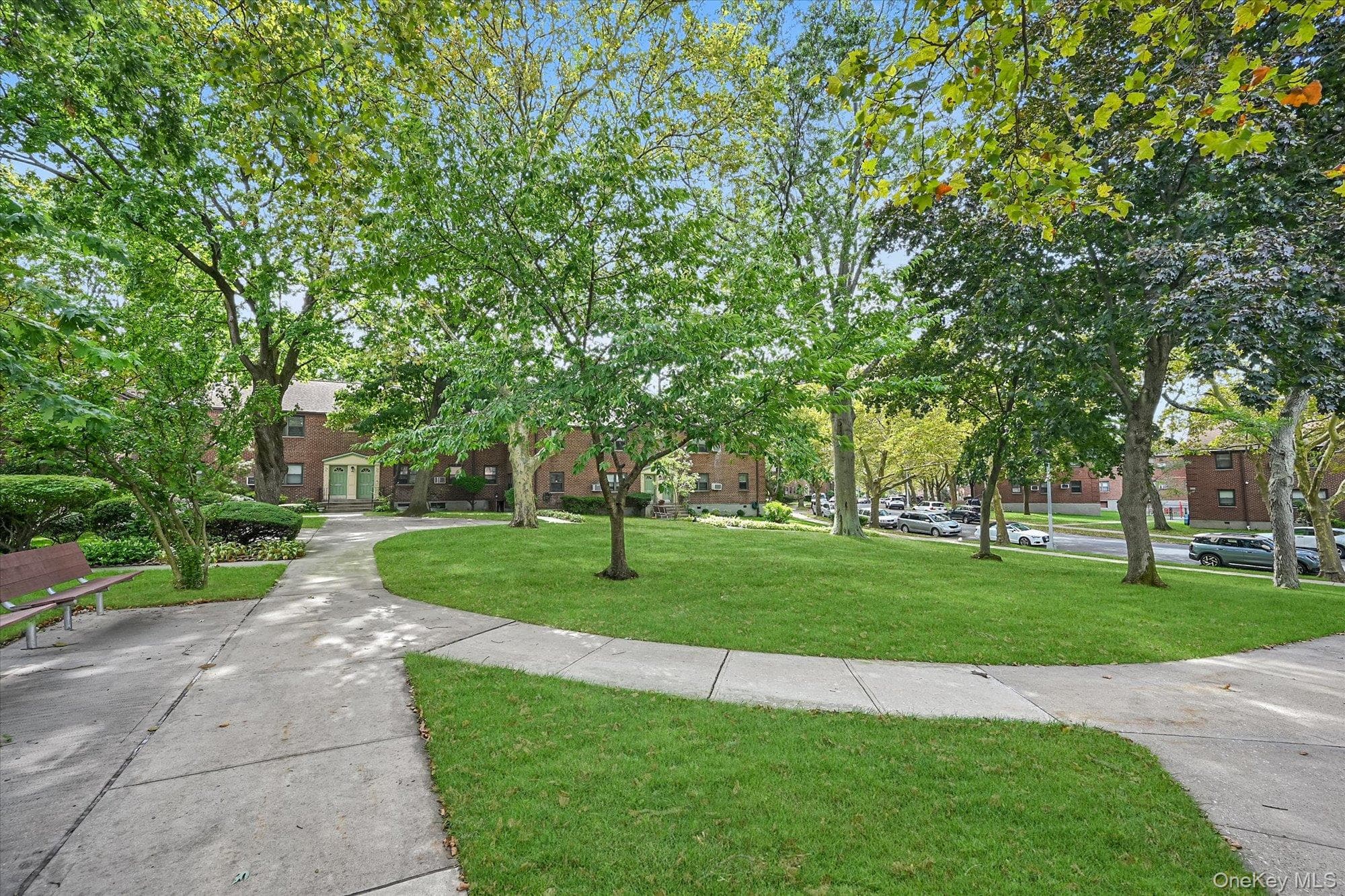 58-33 246th Crescent Unit: C14L thumbnail 19