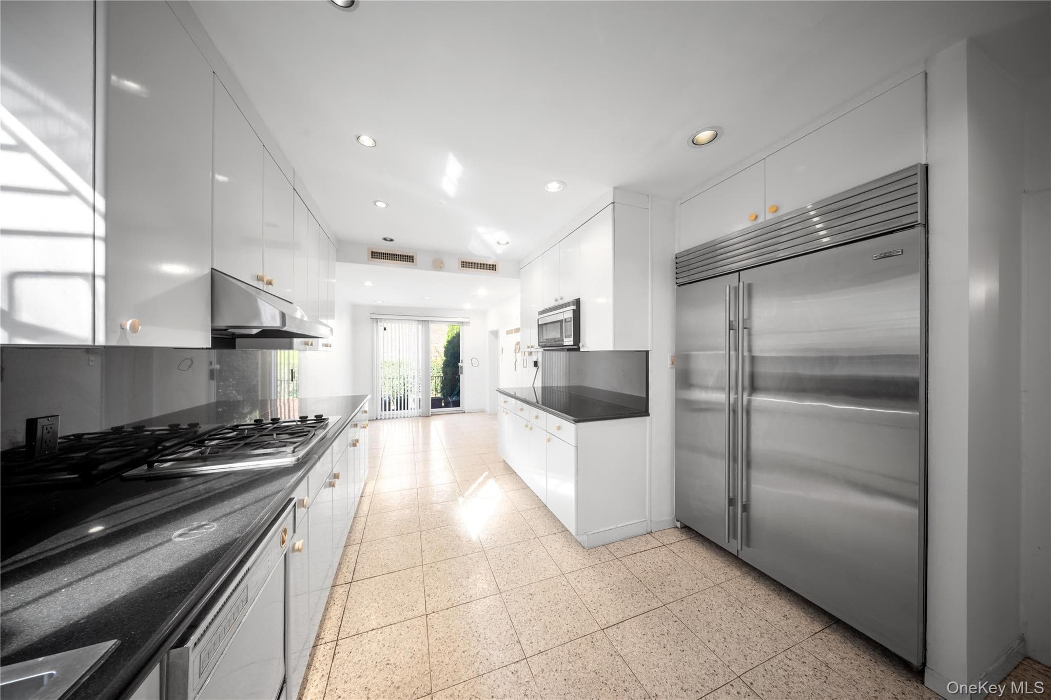 6954 Dartmouth Street thumbnail 9