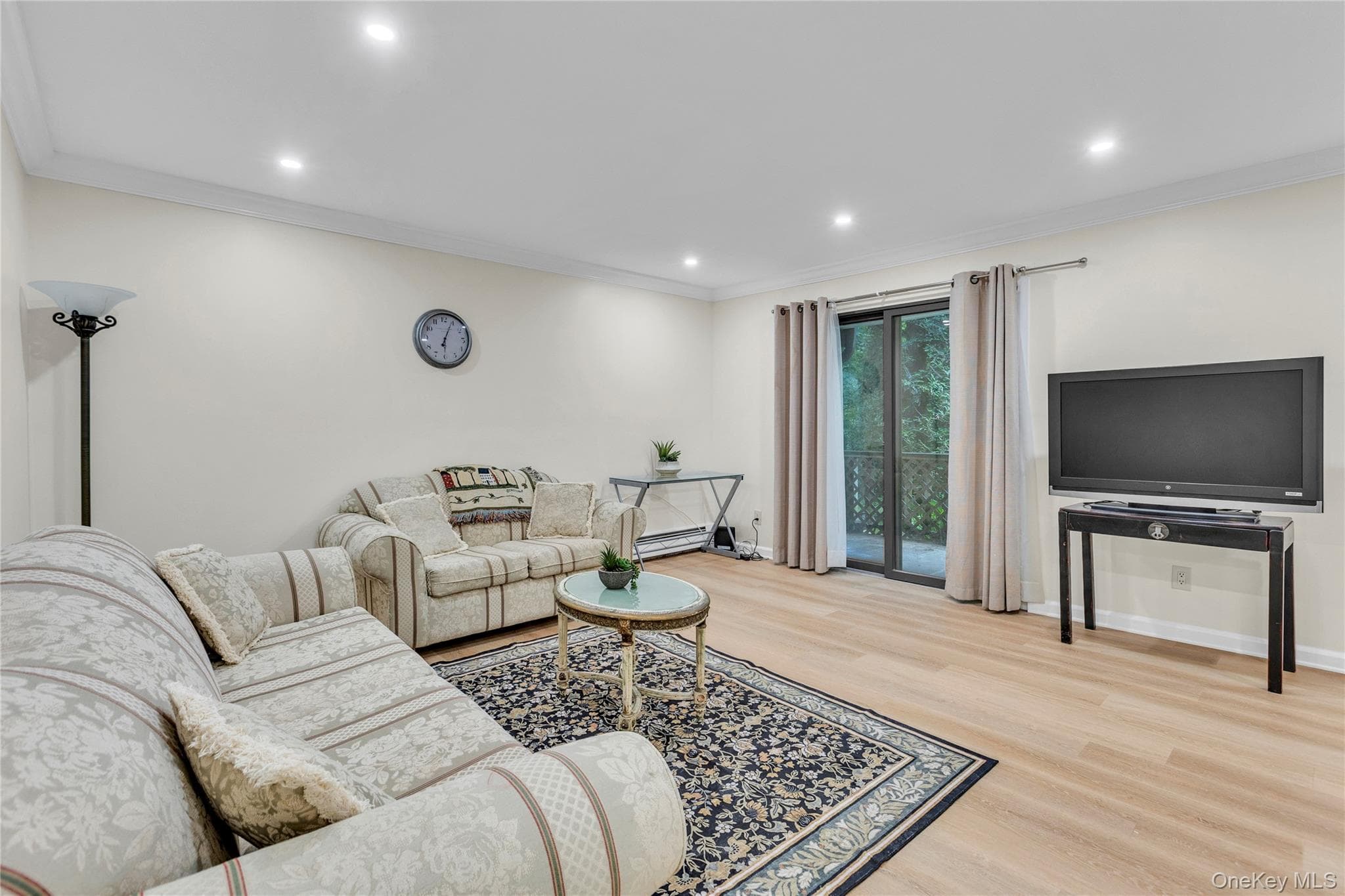 45 Richmond Boulevard Unit: 2B thumbnail 5