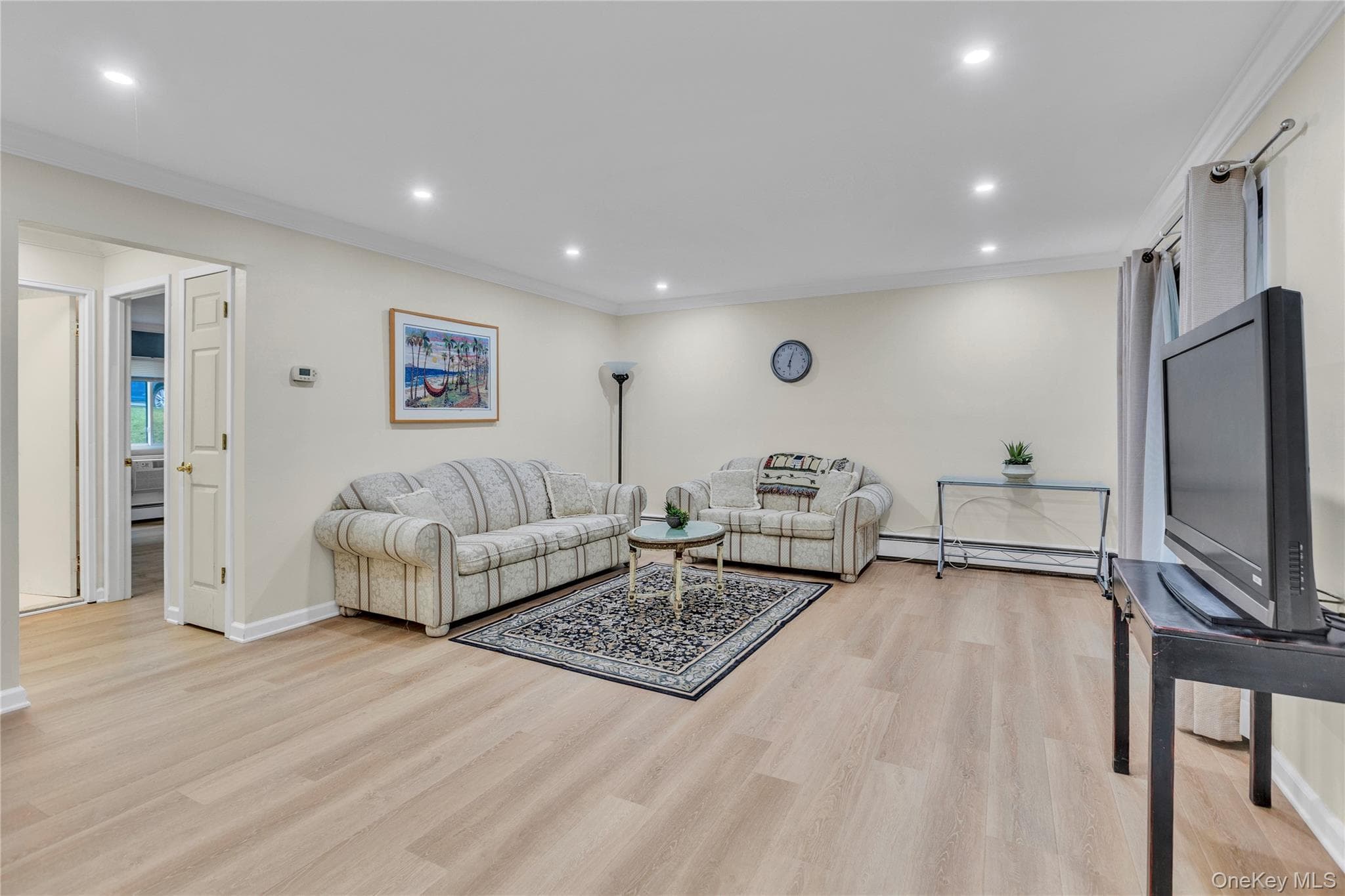 45 Richmond Boulevard Unit: 2B thumbnail 4