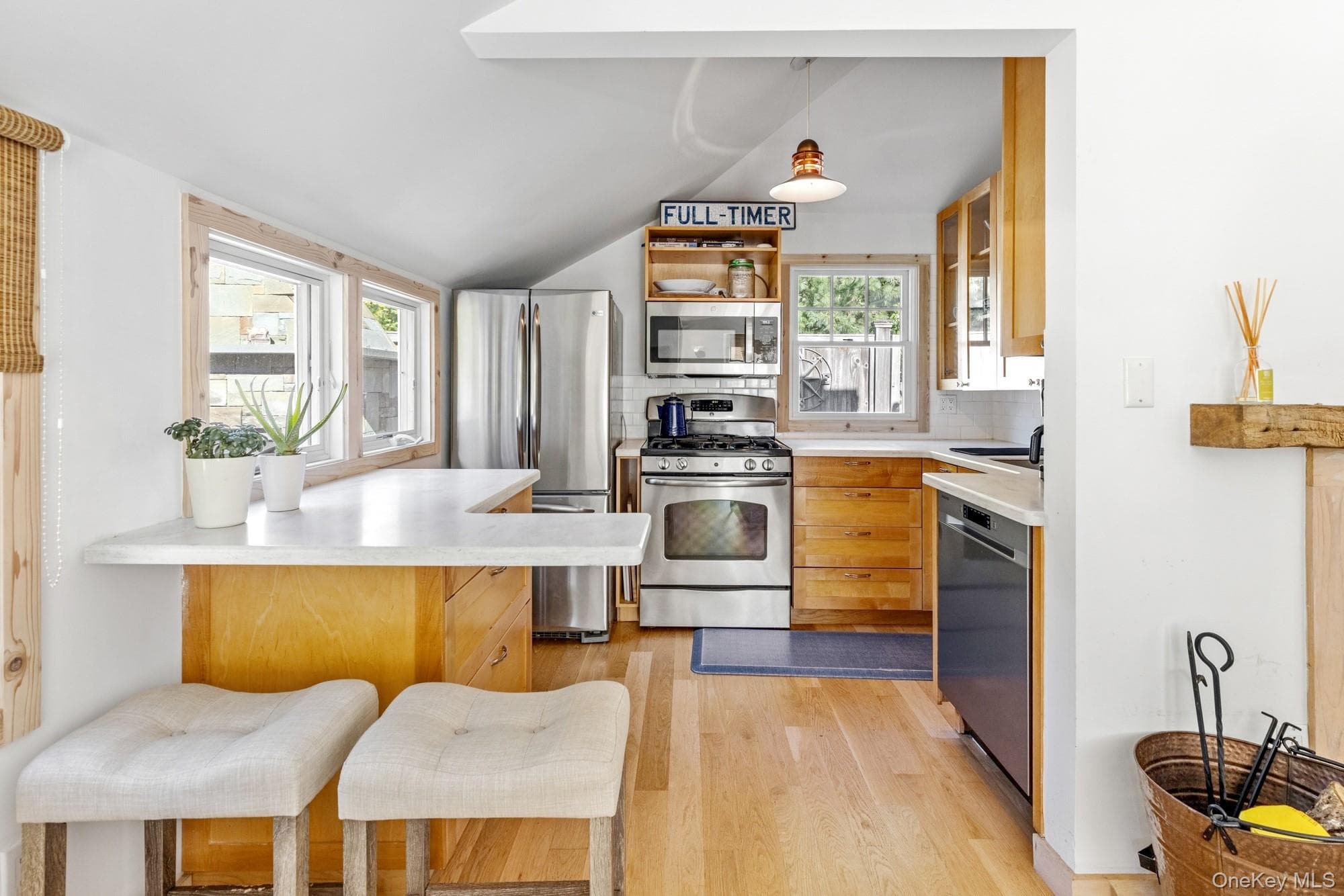 2 Gardiner Drive thumbnail 12