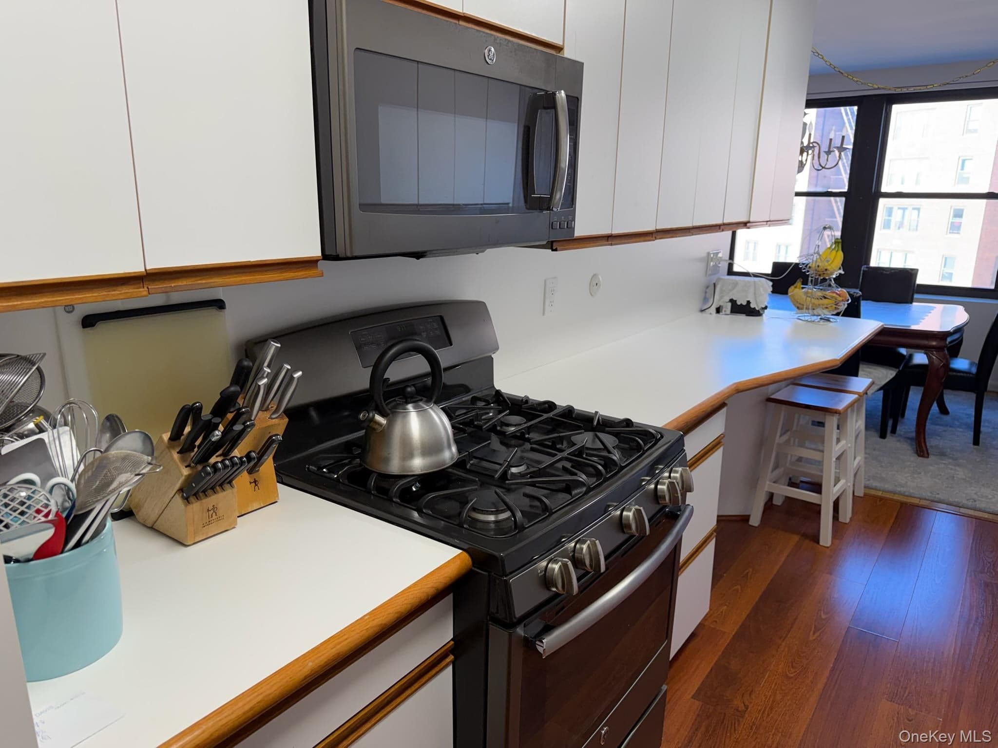 209-39 23 Ave Ave Unit: 4K thumbnail 9