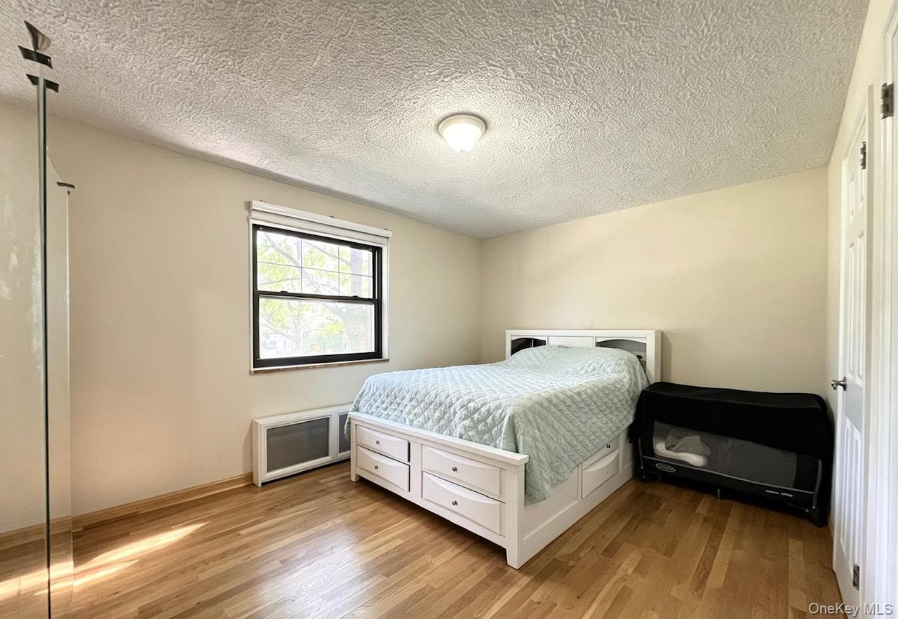67-67 136th Street St Unit: A thumbnail 5
