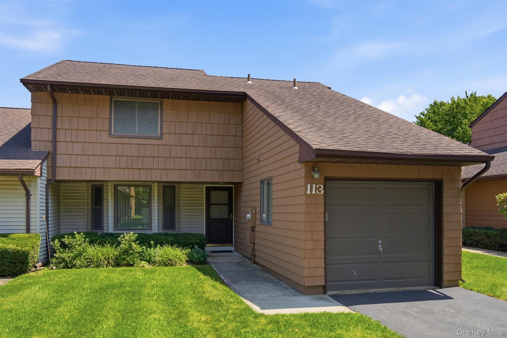 113 Scarlett Drive, Commack