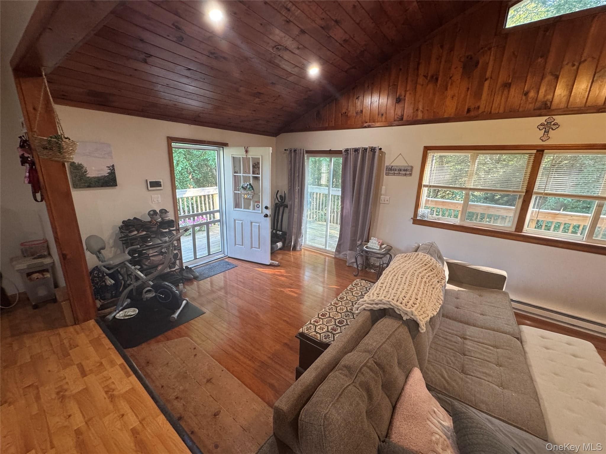 131 Ferndale Road thumbnail 3