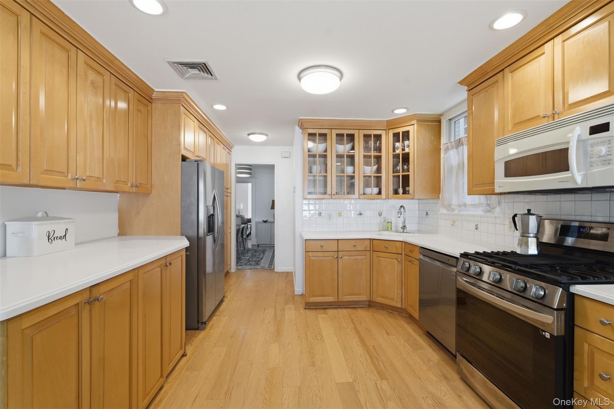 27 N Dutcher Street thumbnail 17