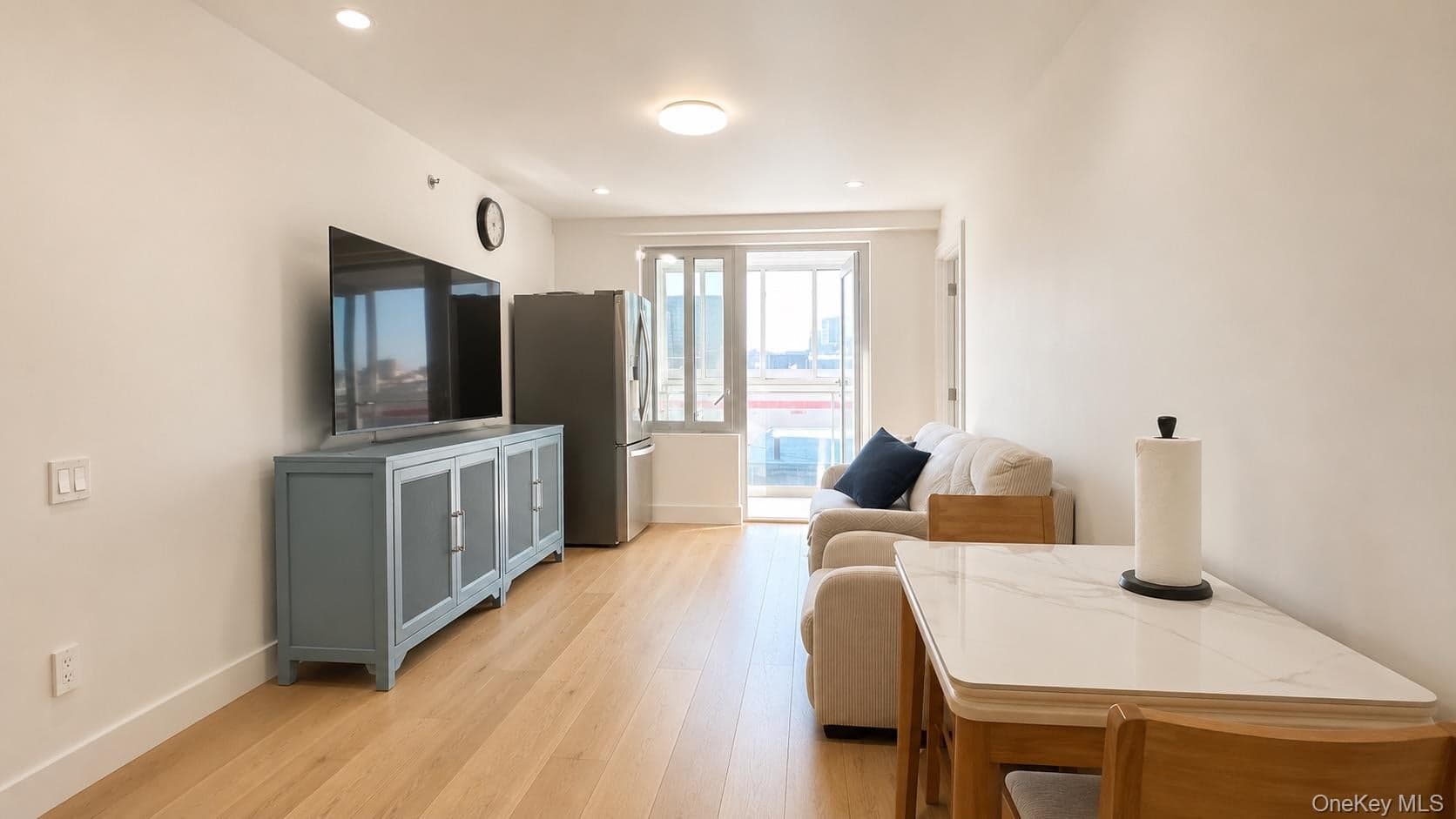 13119 Fowler Ave AVE Unit: 4C thumbnail 3