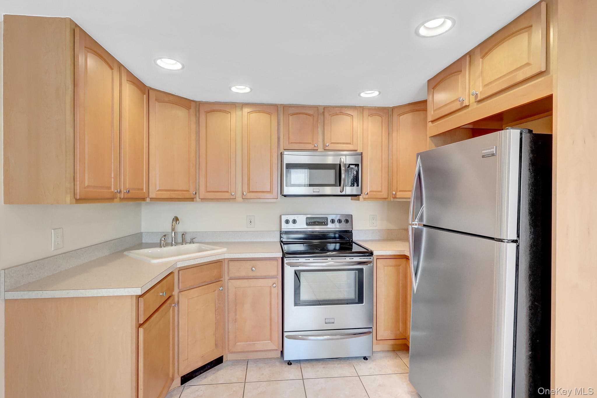 45 Florence Avenue thumbnail 12