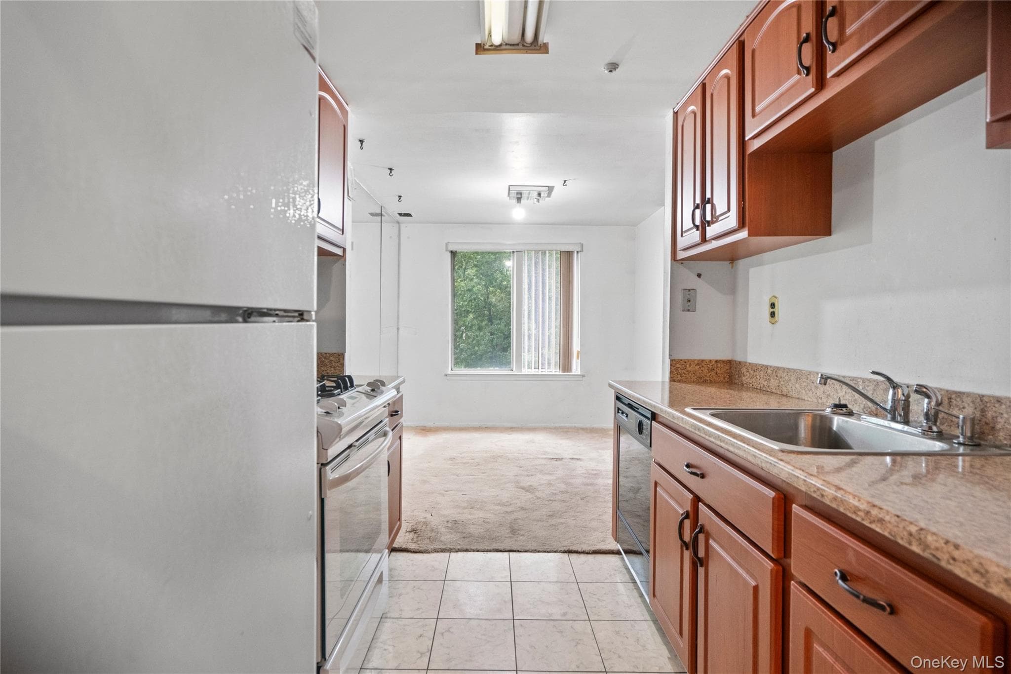 221 Sagamore Hills Drive Unit: 221 thumbnail 5