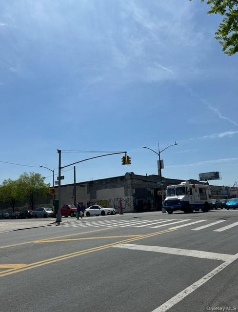 738 Southern Boulevard thumbnail 2