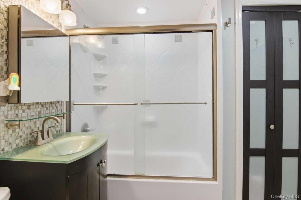 52 Brompton Road Unit: 52 thumbnail 14