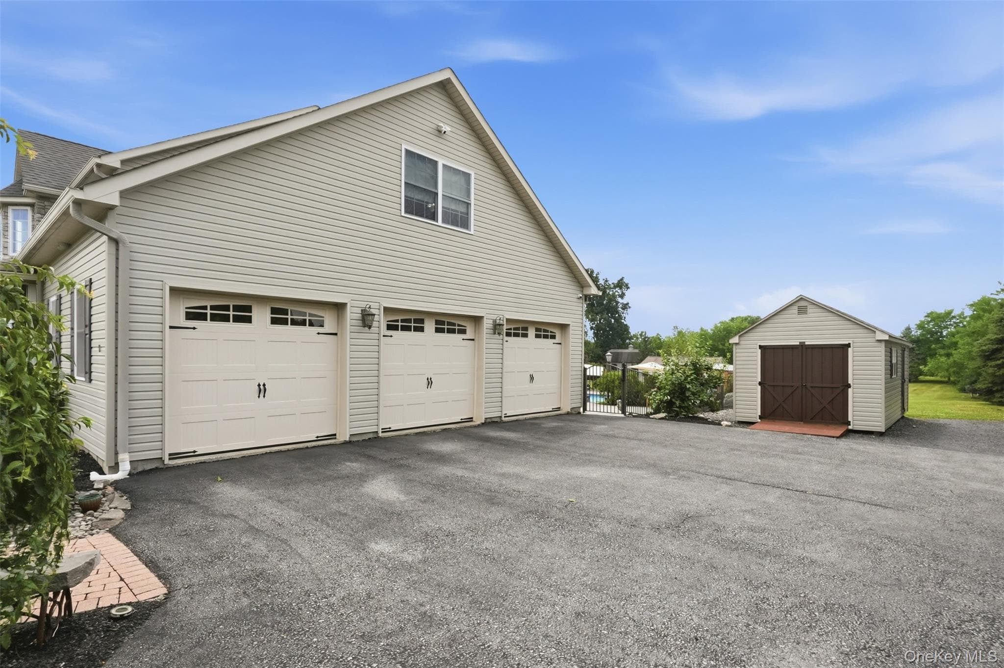 161 Bergen Circle thumbnail 31
