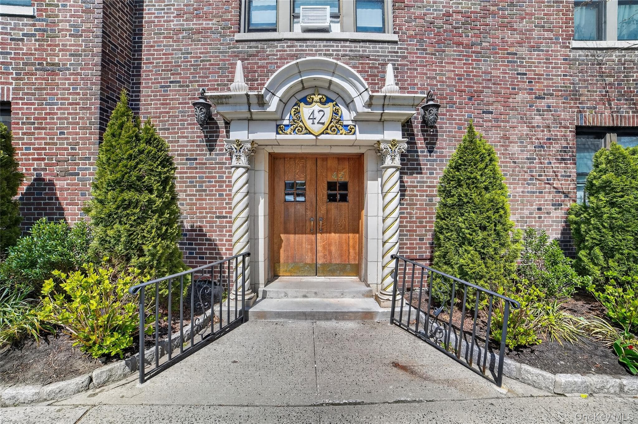 42 Pondfield Road Unit: 4 F thumbnail 2