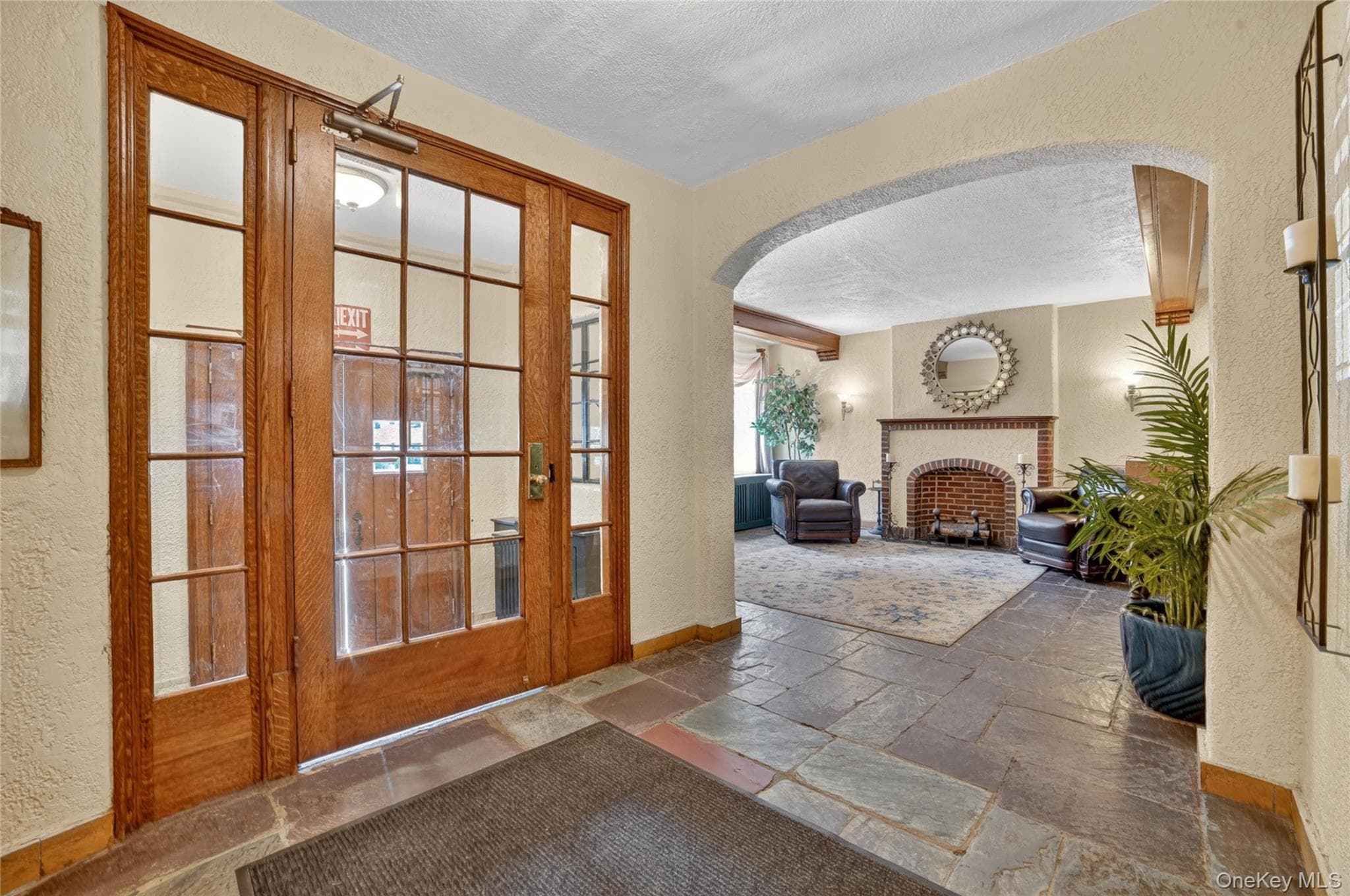 42 Pondfield Road Unit: 4 F thumbnail 3