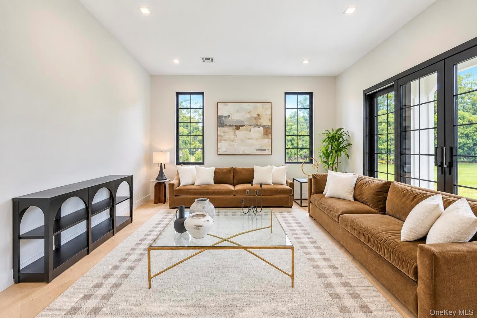 1073 Westminster Avenue thumbnail 9