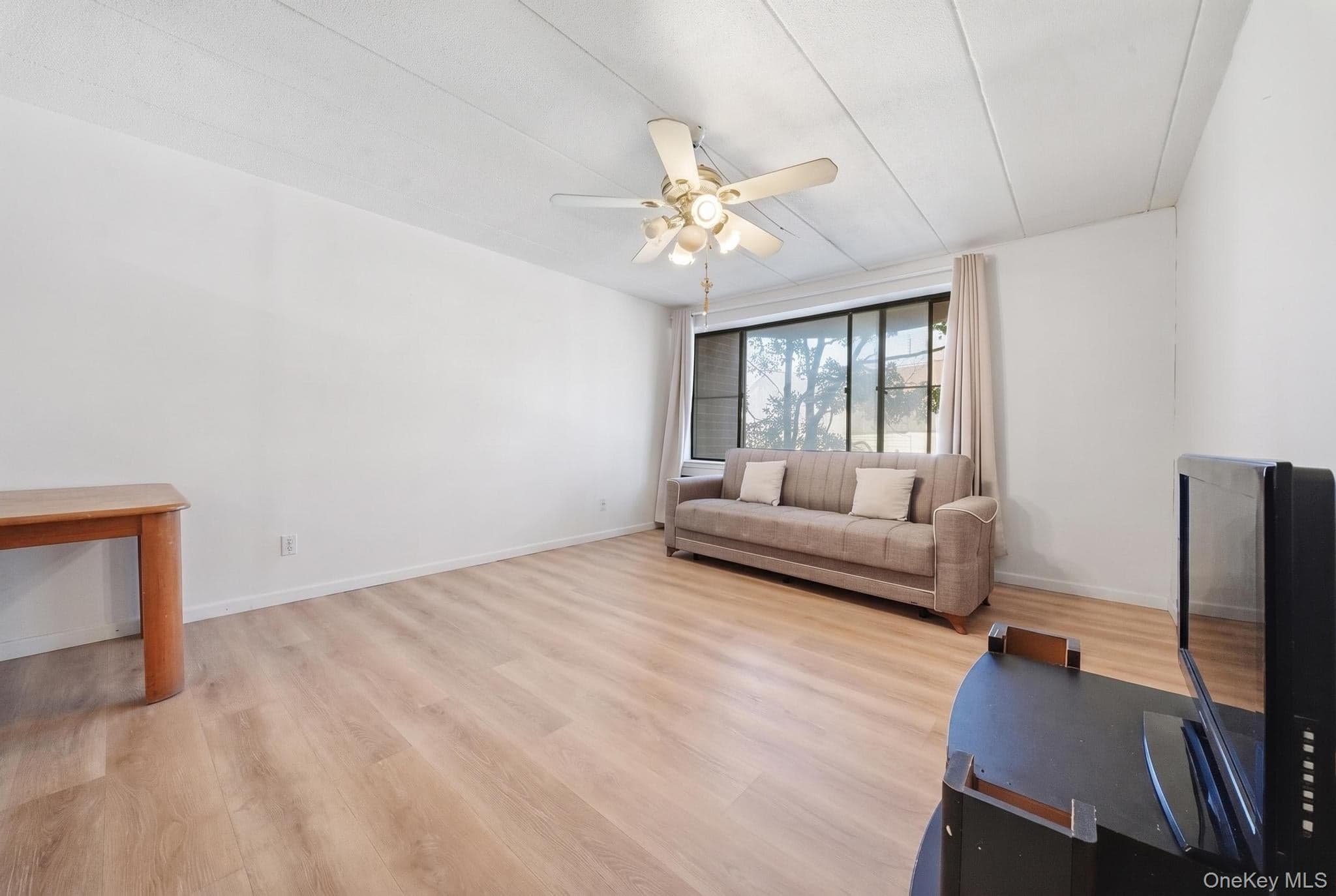 42-22 Union Street Unit: 2B thumbnail 8