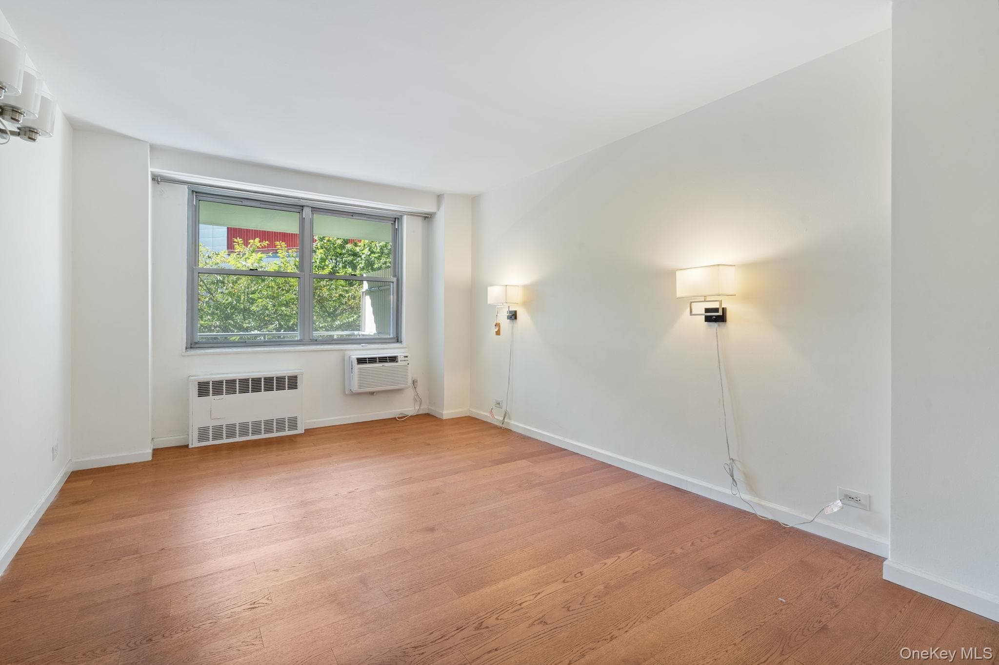 61-15 97th Street St Unit: 2D thumbnail 5