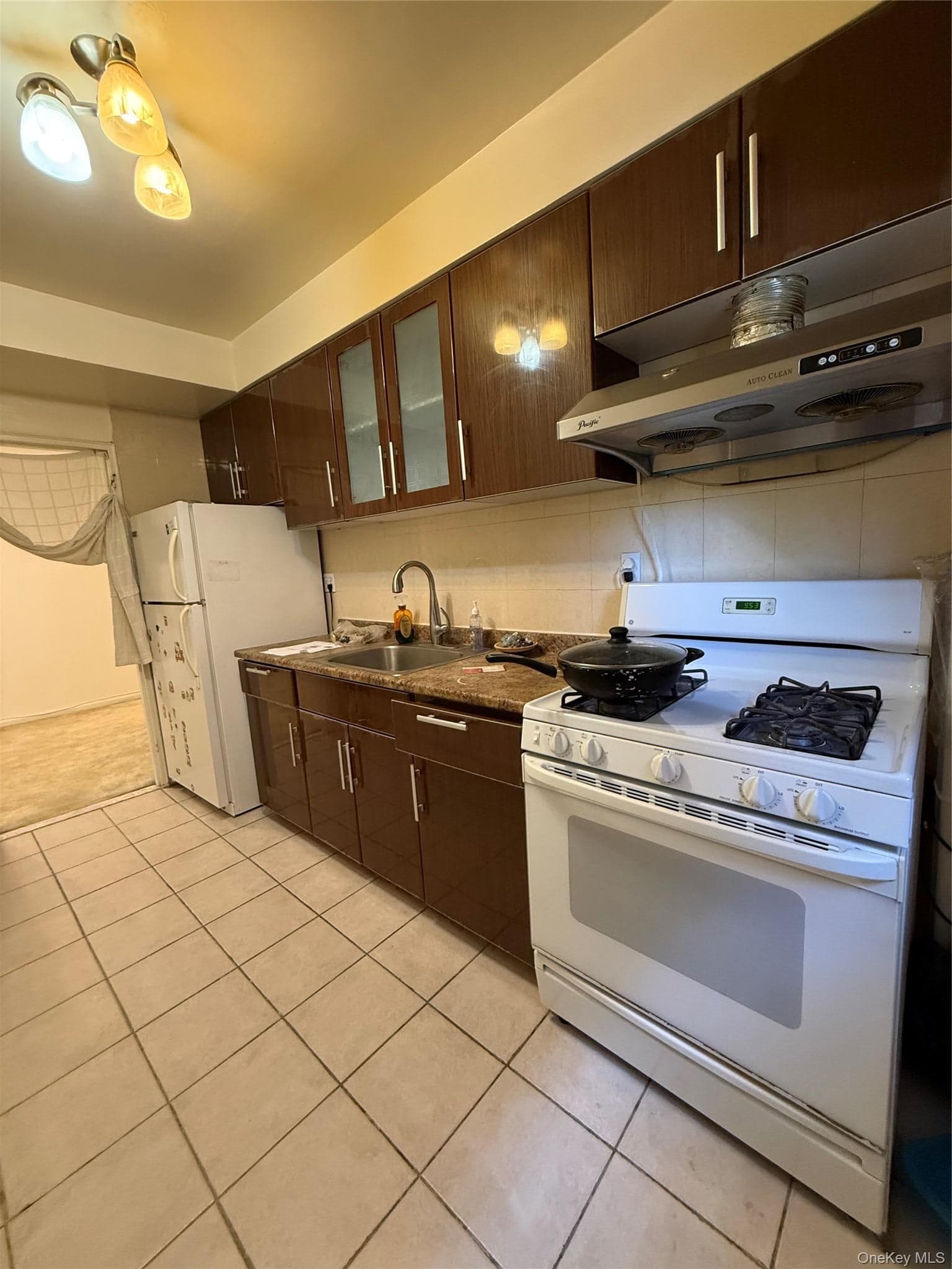 27-04 Parsons Blvd Blvd Unit: 2G thumbnail 2