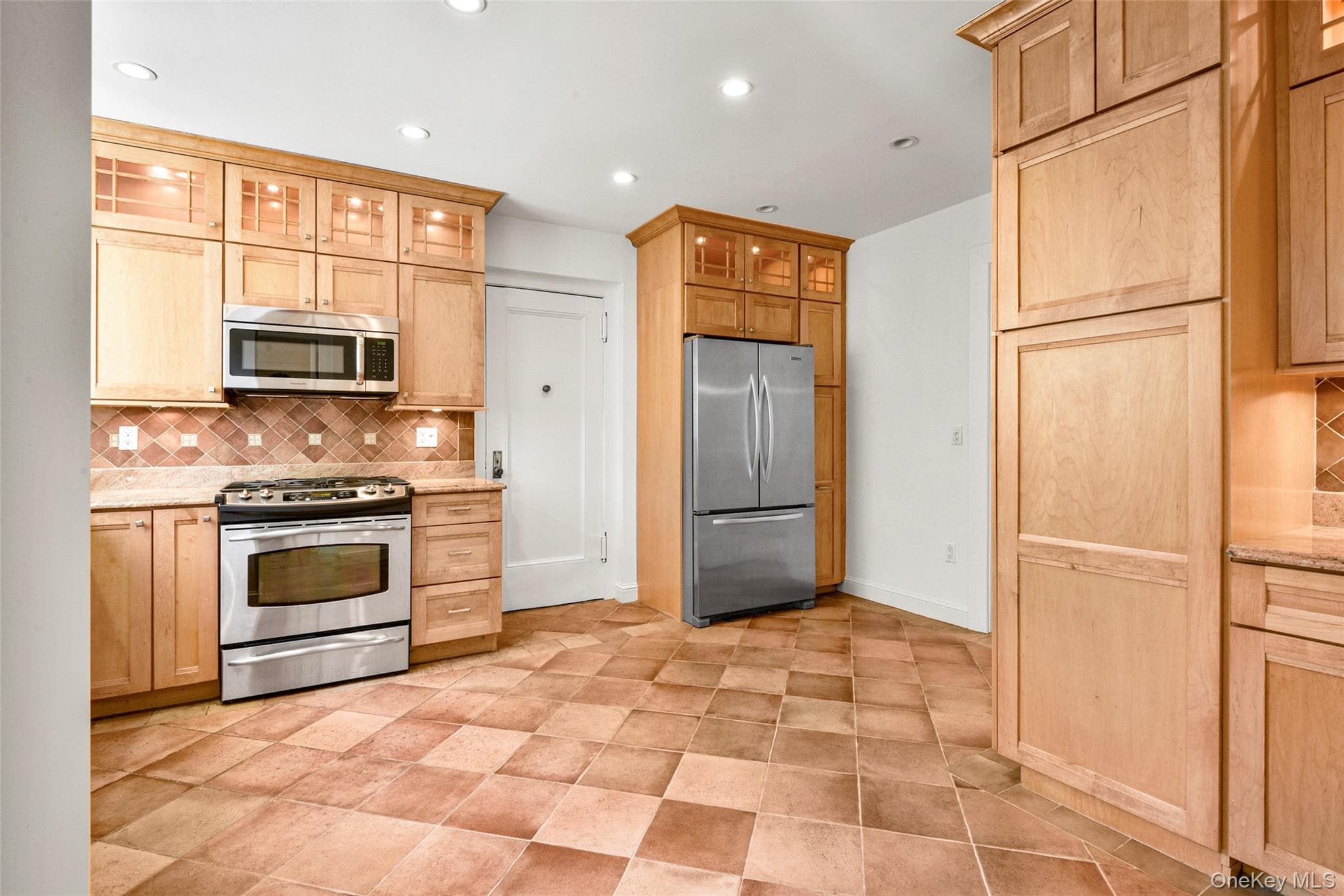 1 Rivermere Unit: 1G thumbnail 9