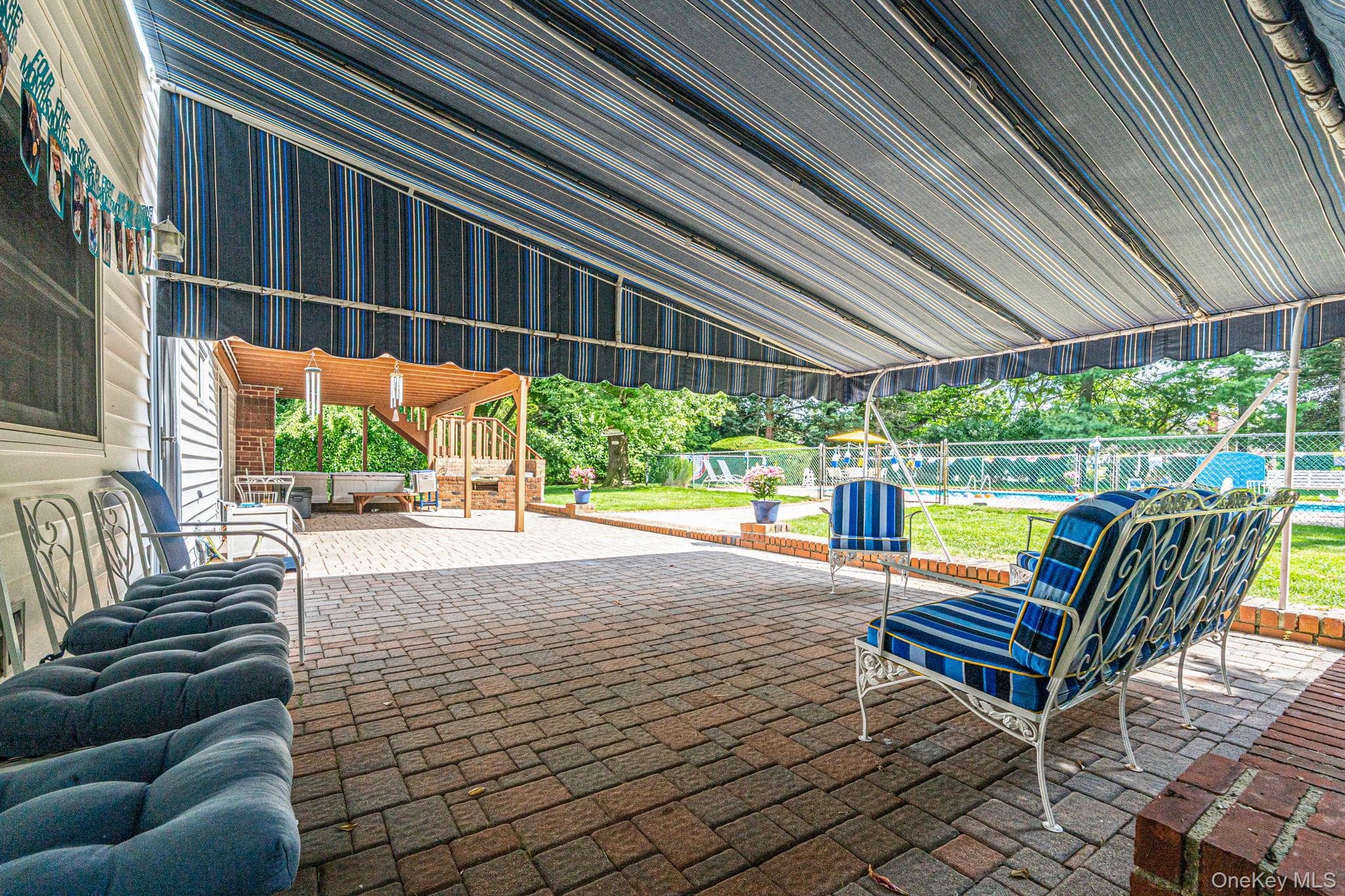 212 Cedrus Avenue thumbnail 24