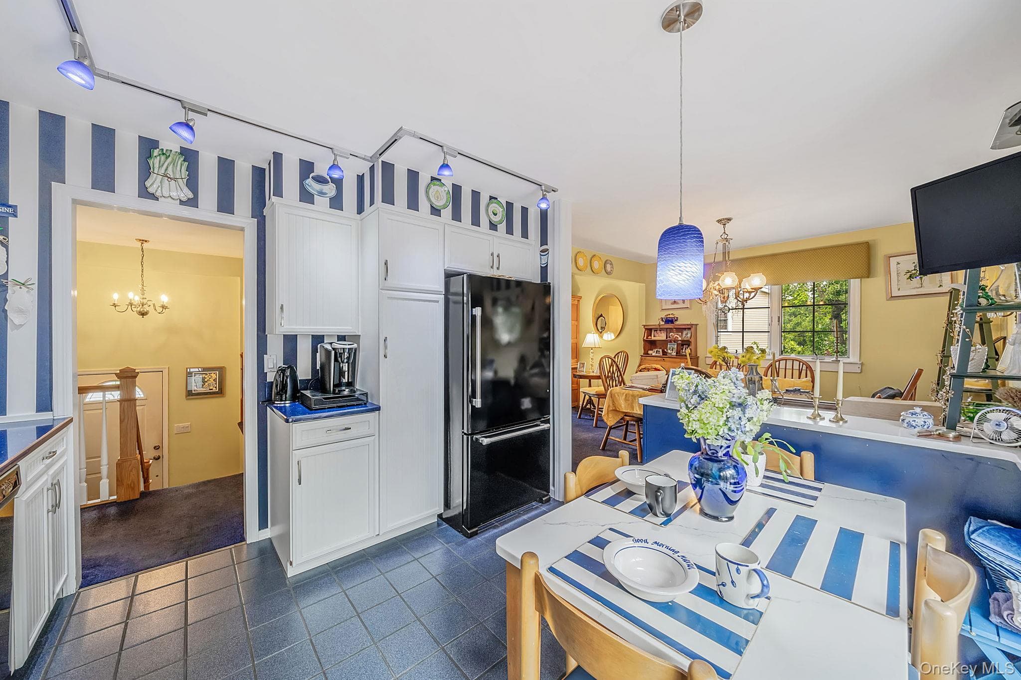 212 Cedrus Avenue thumbnail 10
