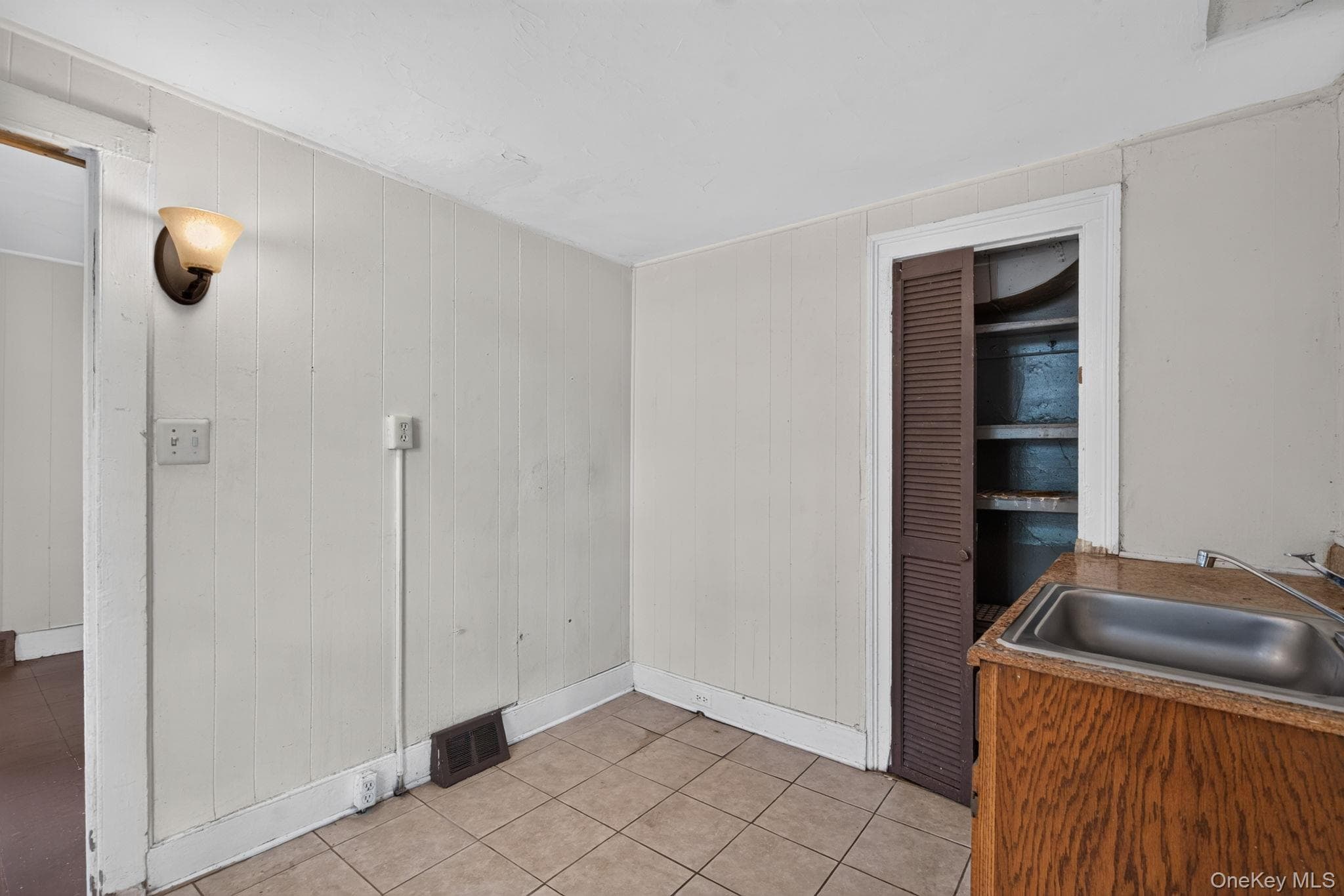 171 Greenkill Avenue thumbnail 8