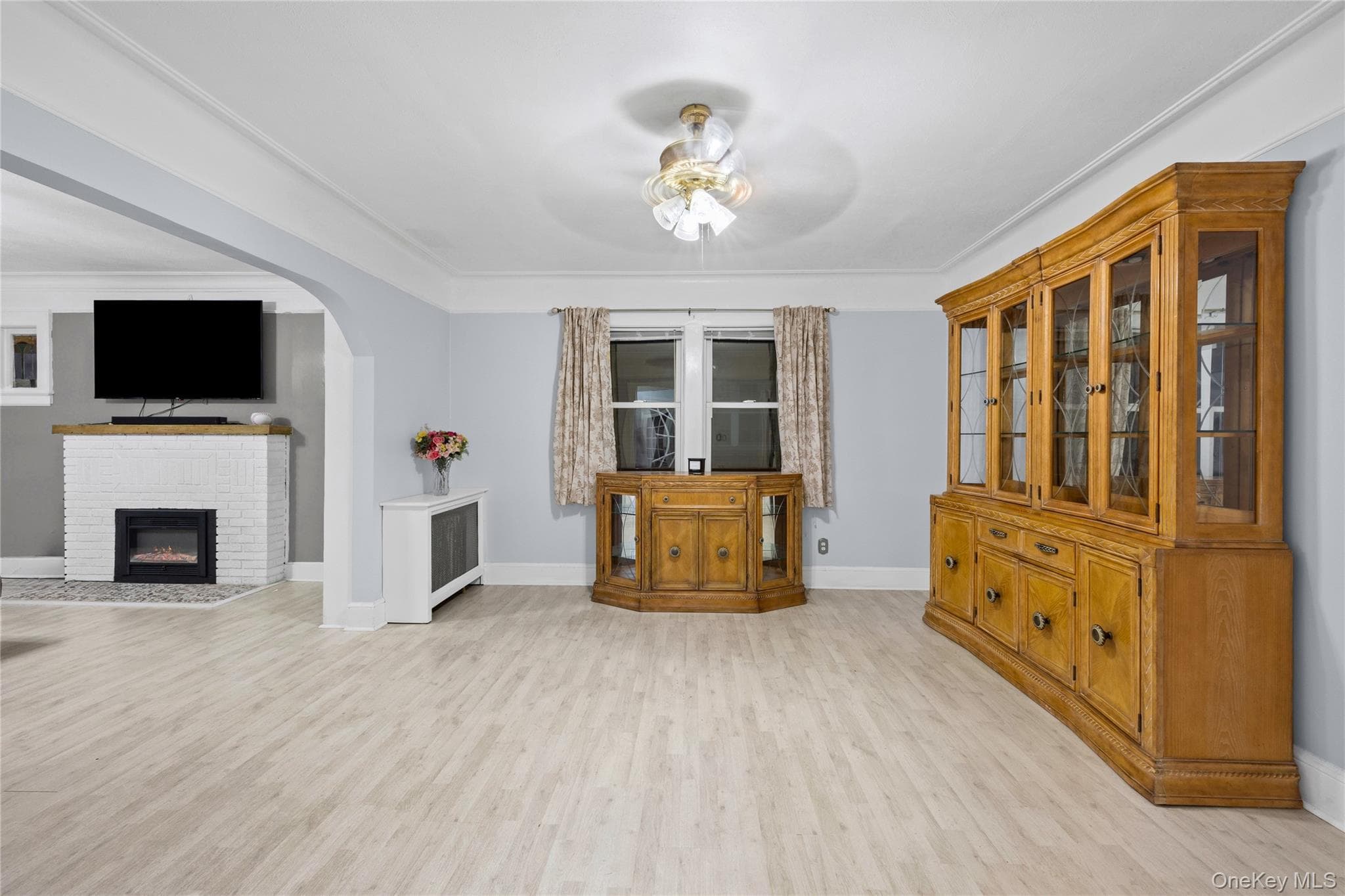 410 Midwood Avenue thumbnail 15