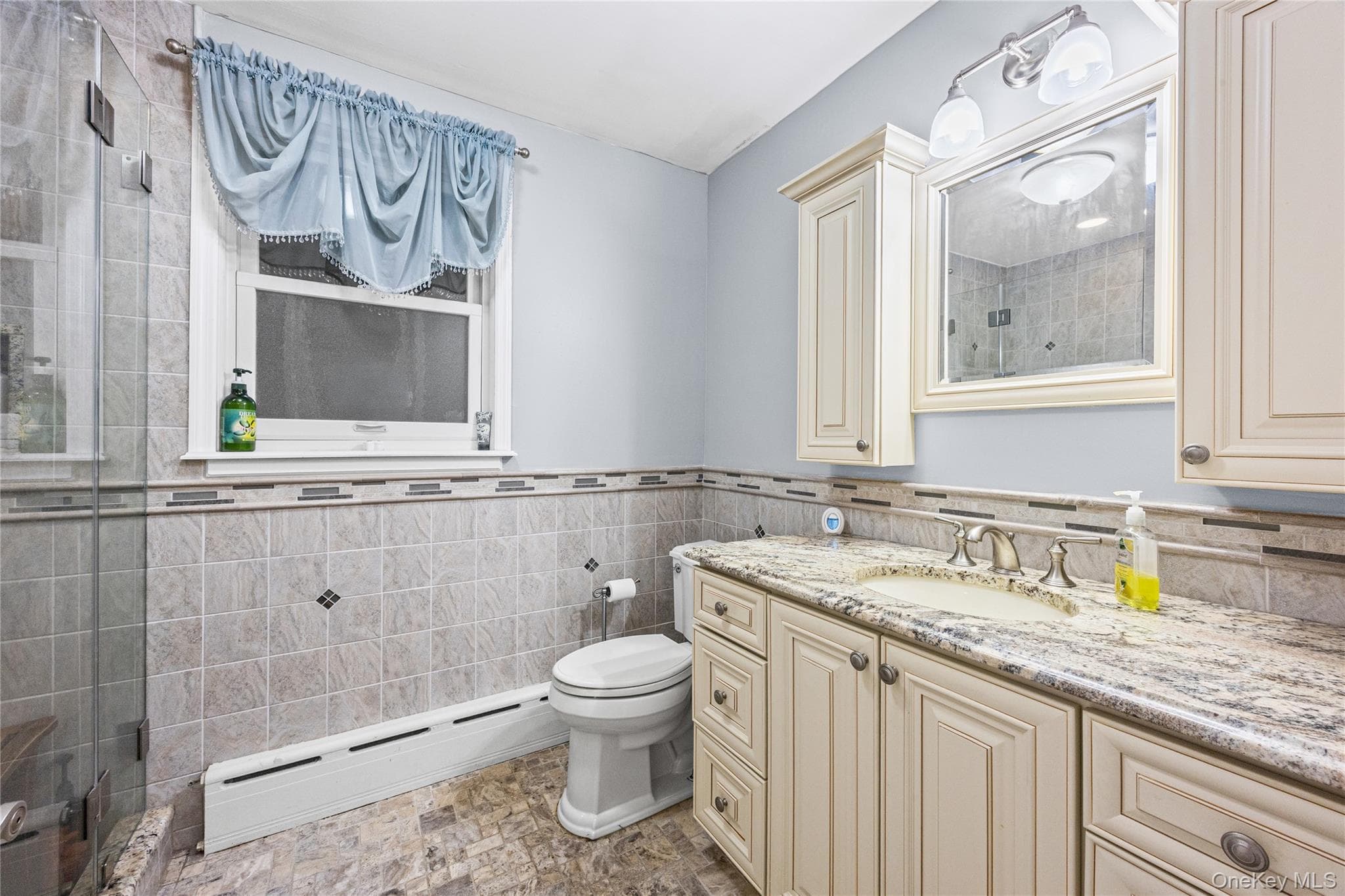 410 Midwood Avenue thumbnail 22