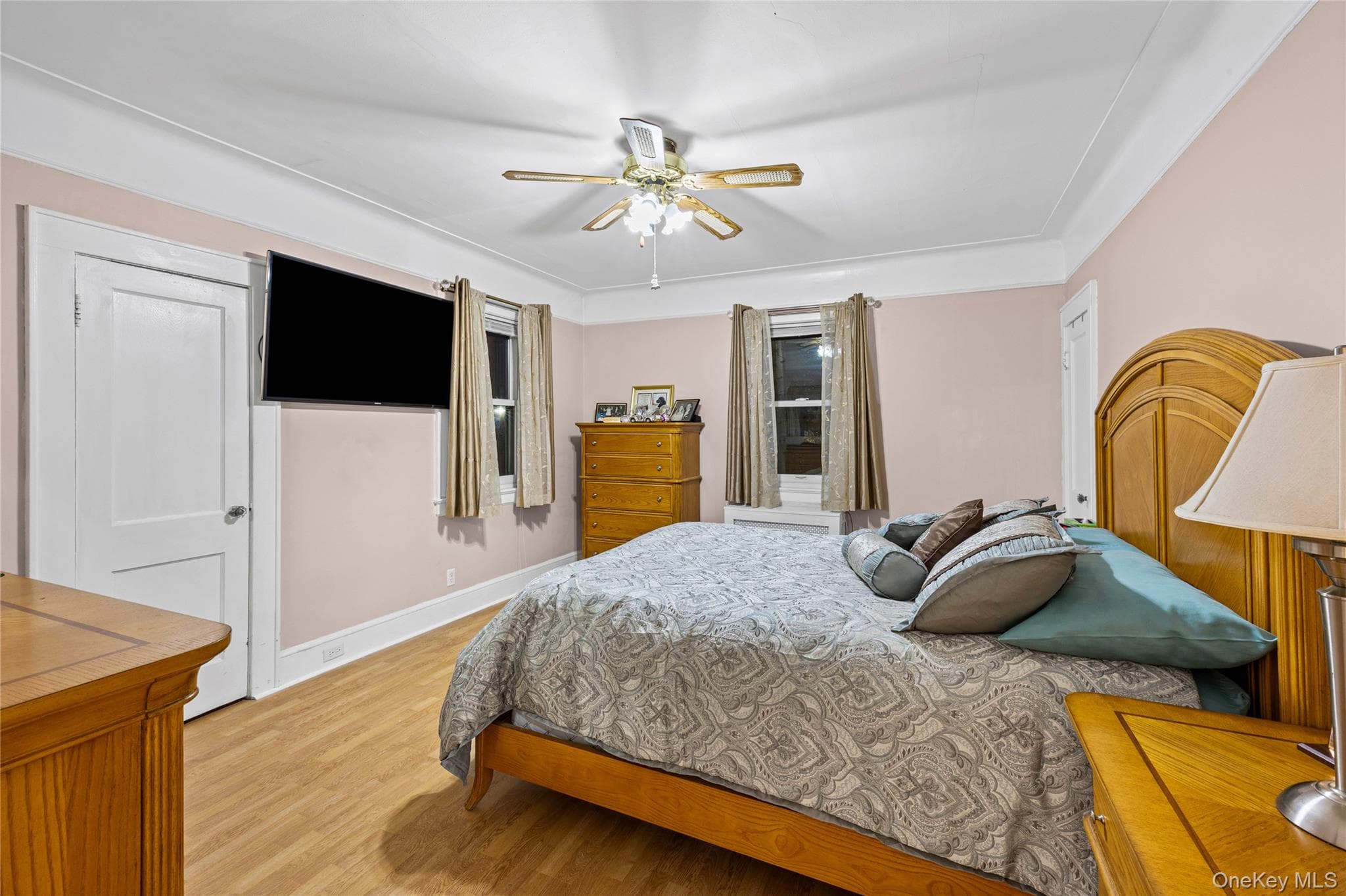410 Midwood Avenue thumbnail 19