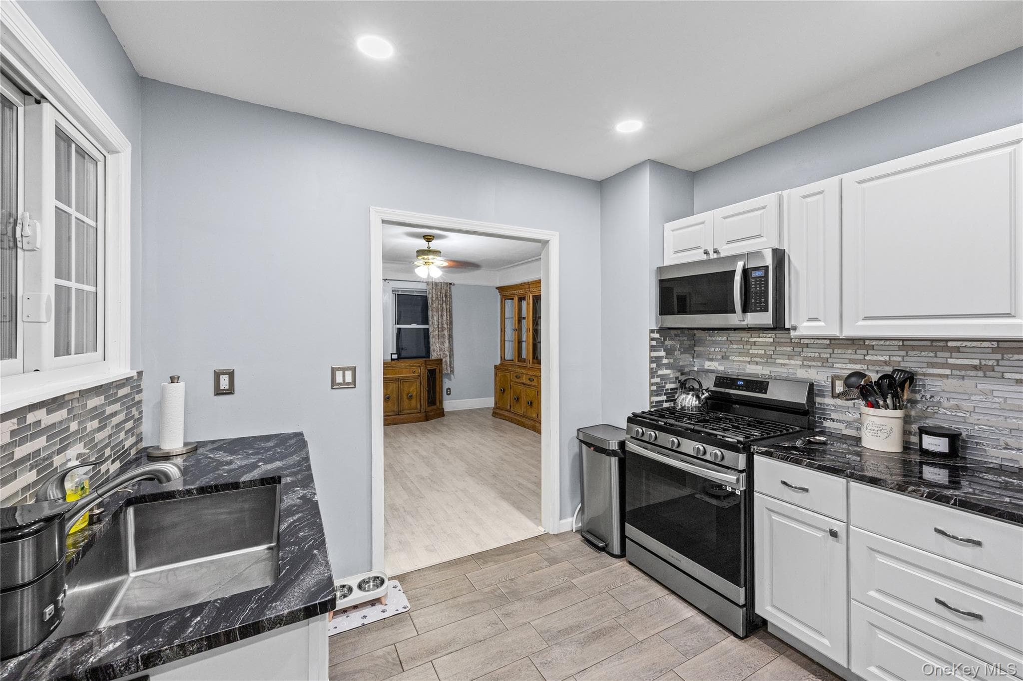 410 Midwood Avenue thumbnail 27
