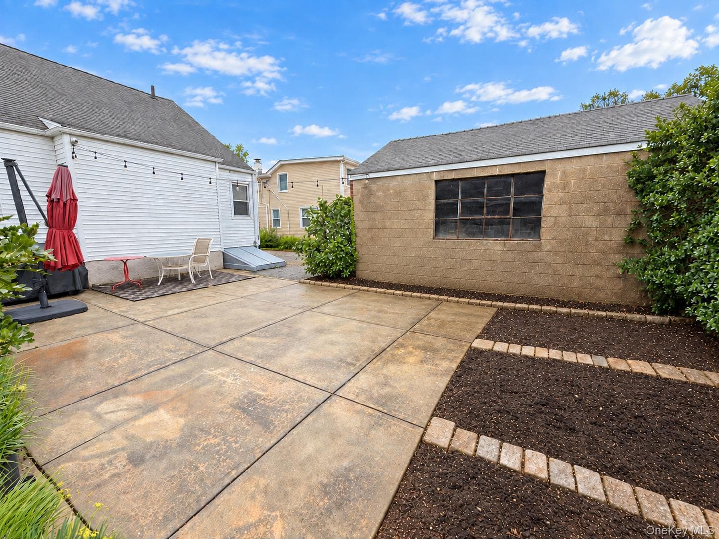 145 Westbury Avenue thumbnail 25