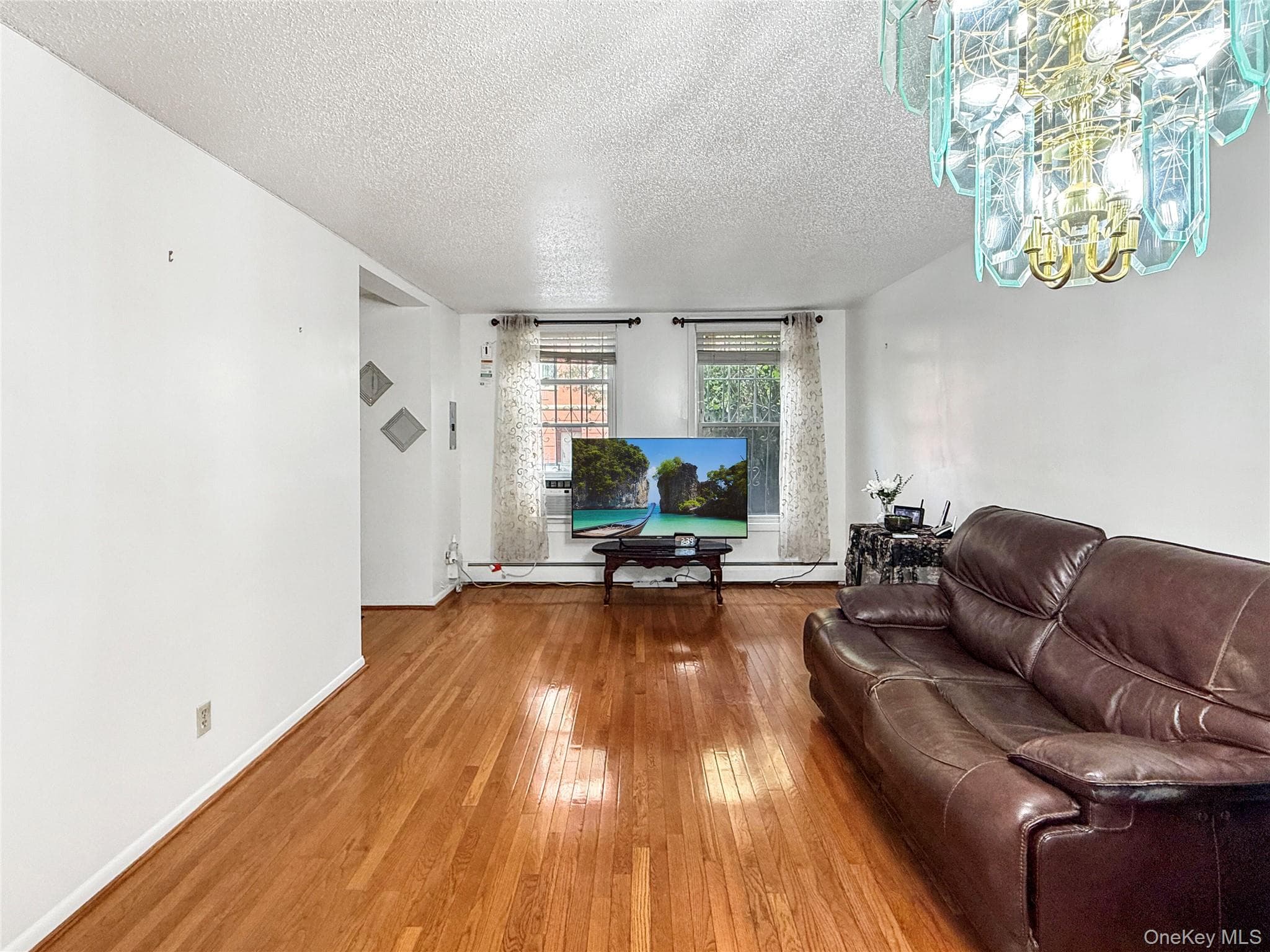 1895 Vyse Avenue Unit: A thumbnail 5
