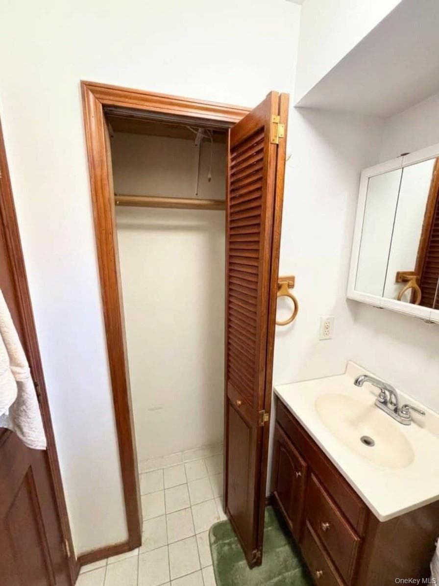 1001 Cherry Hill Drive Unit: 1001 thumbnail 18