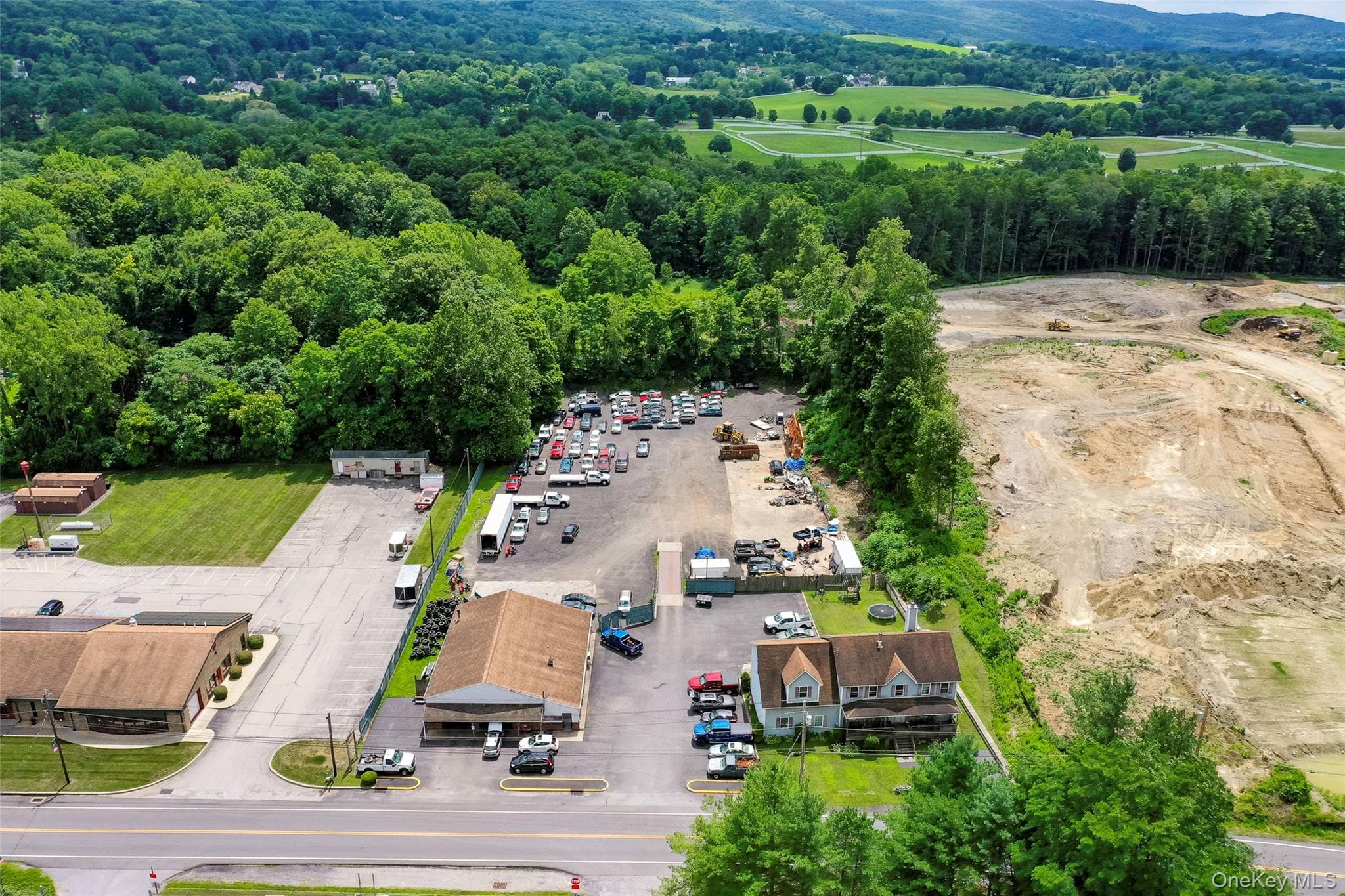 300 Beekman Poughquag Road Unit: 2 thumbnail 2
