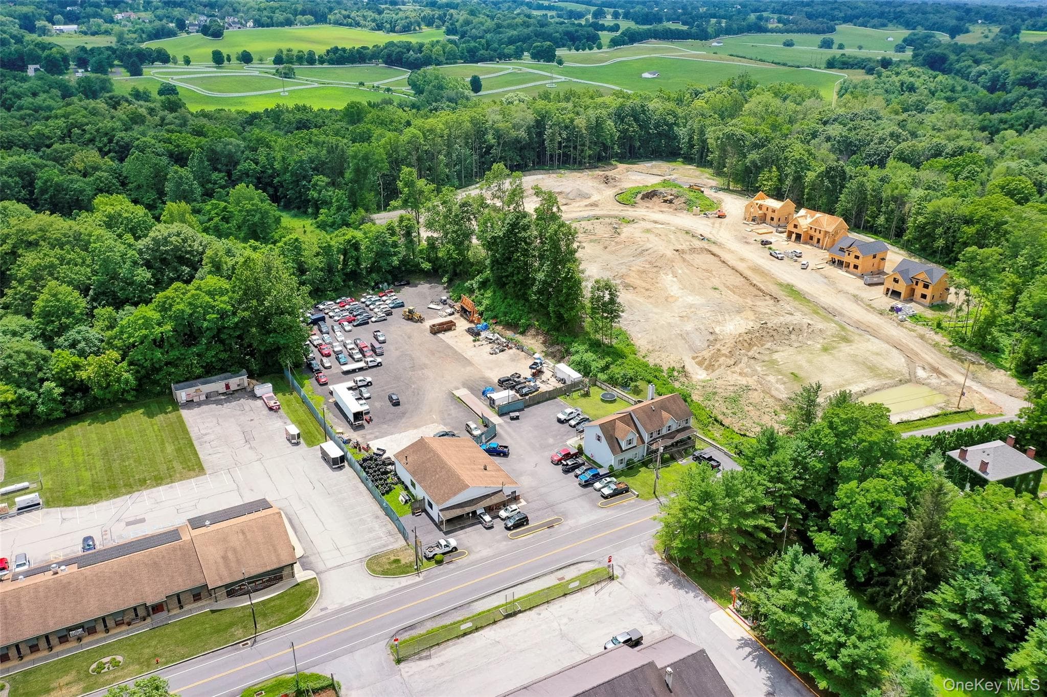 300 Beekman Poughquag Road Unit: 2 thumbnail 3