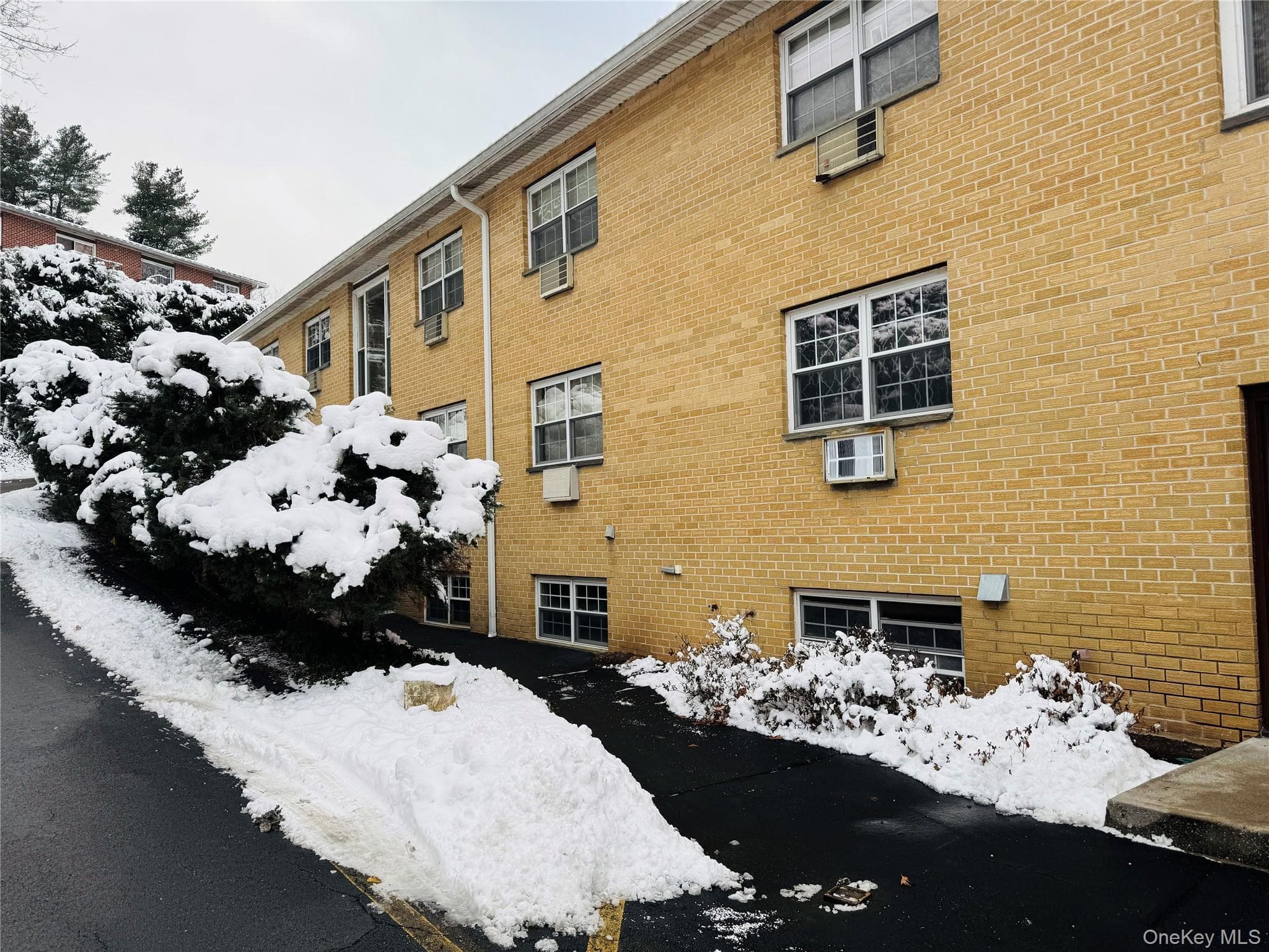 8 Dove Court Unit: 8B, Croton-on-hudson