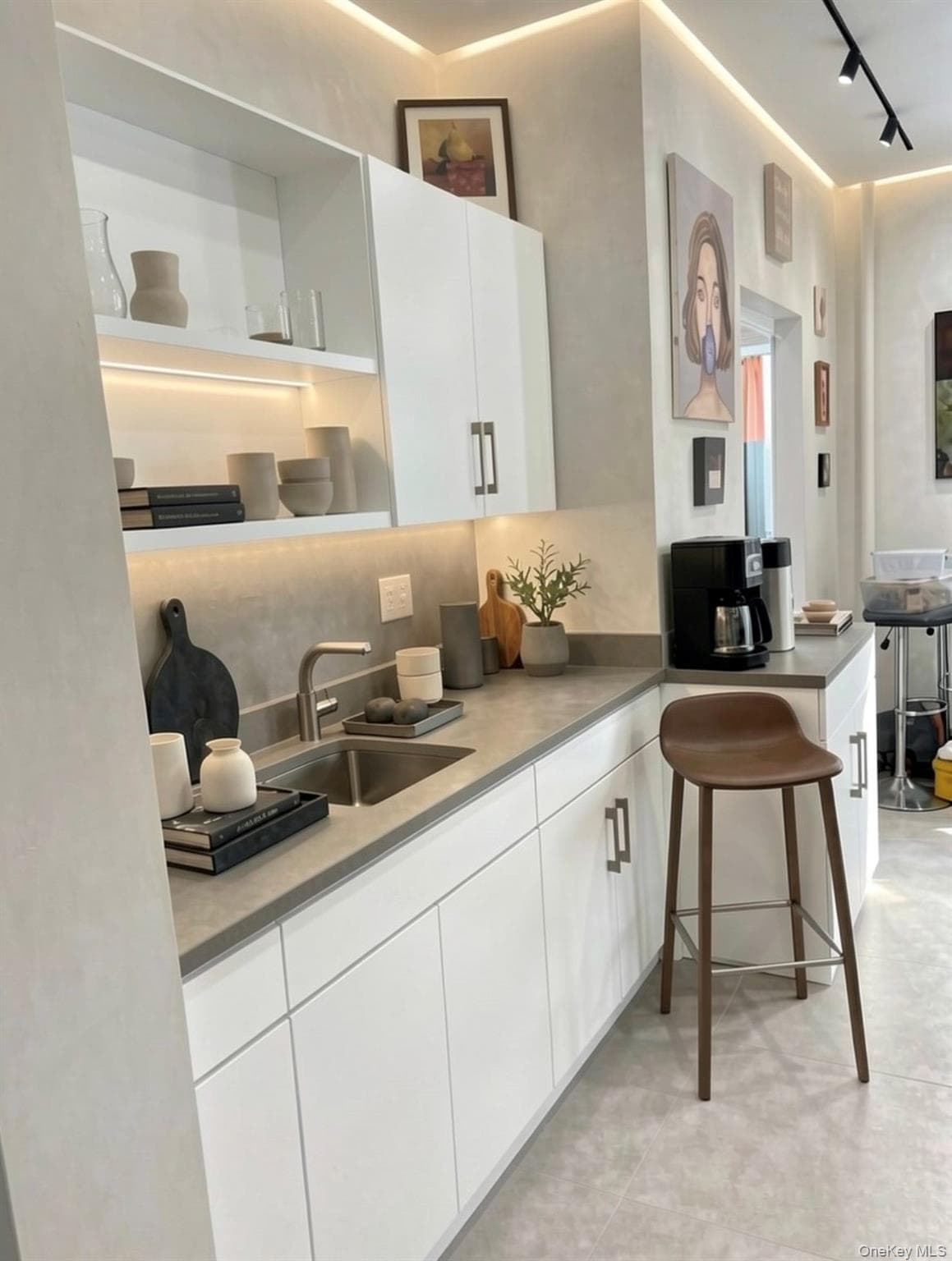 2922 Barnes Ave Ave Unit: 3L thumbnail 3