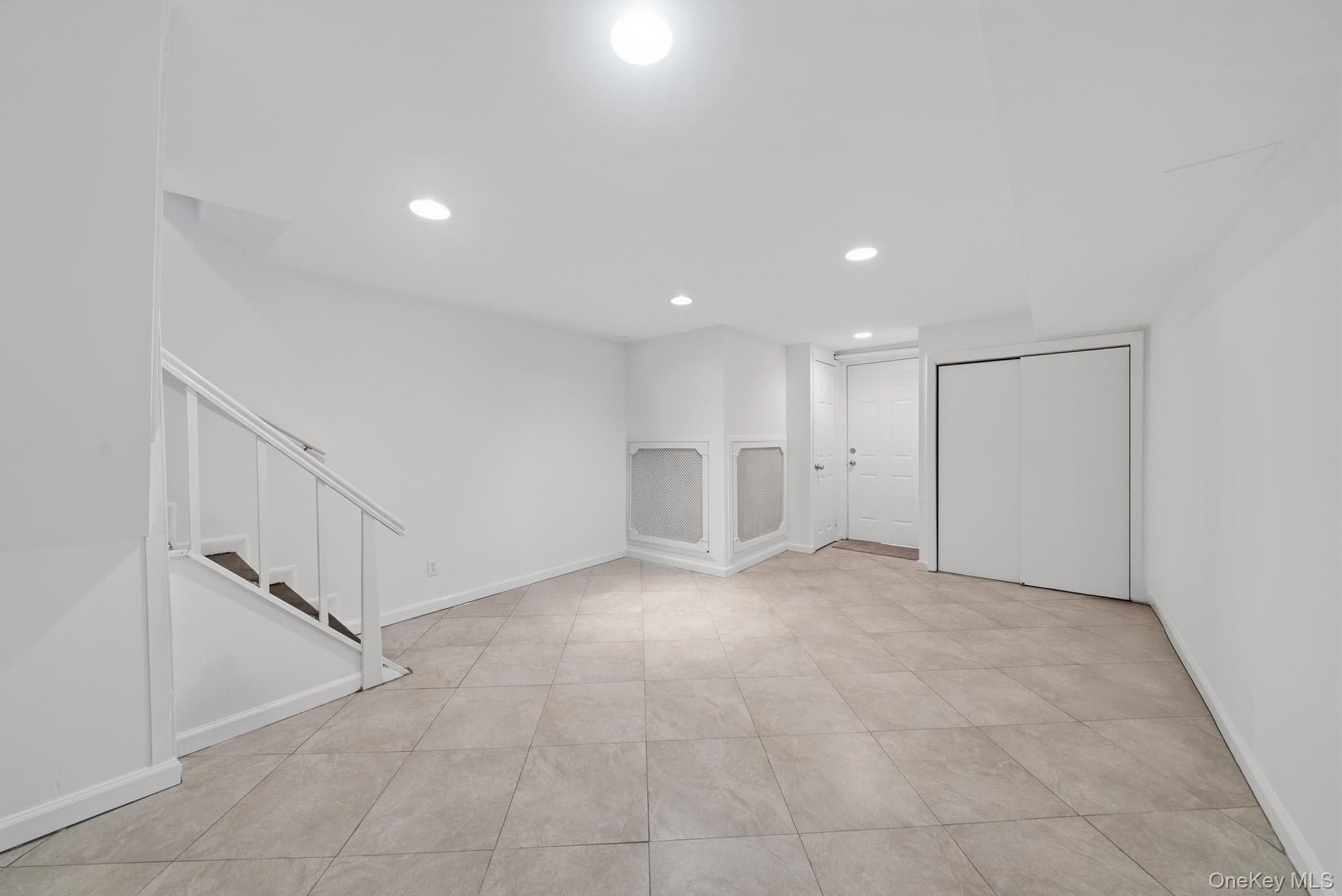 5461 Sylvan Avenue thumbnail 18