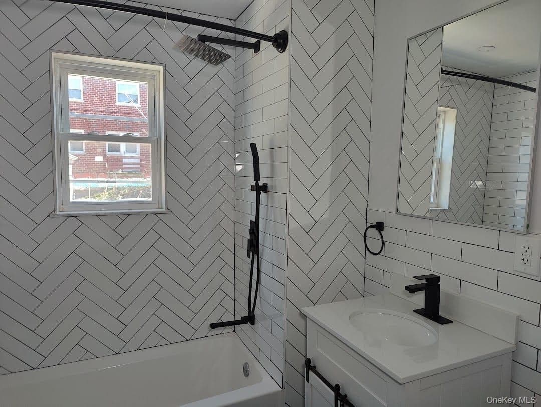 416 Revere Avenue thumbnail 10