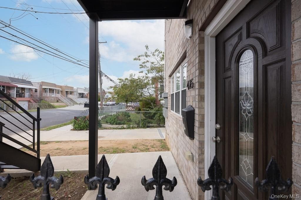 416 Revere Avenue thumbnail 4
