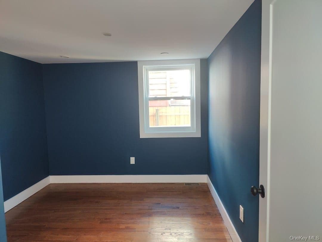 416 Revere Avenue thumbnail 11