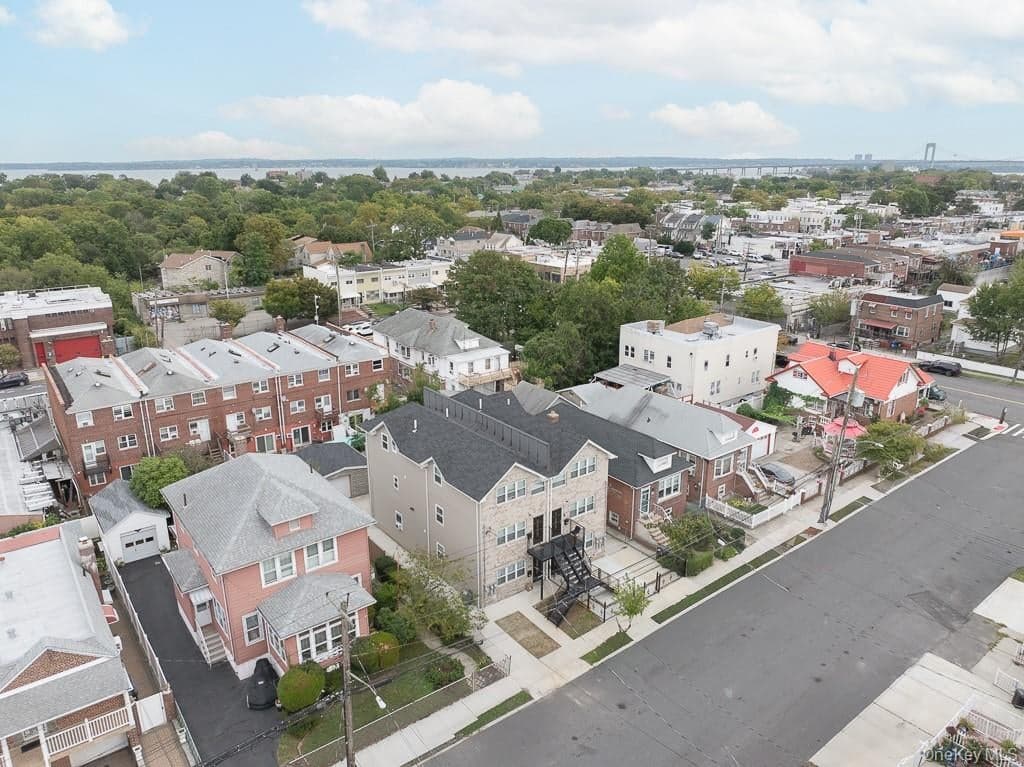 416 Revere Avenue thumbnail 18